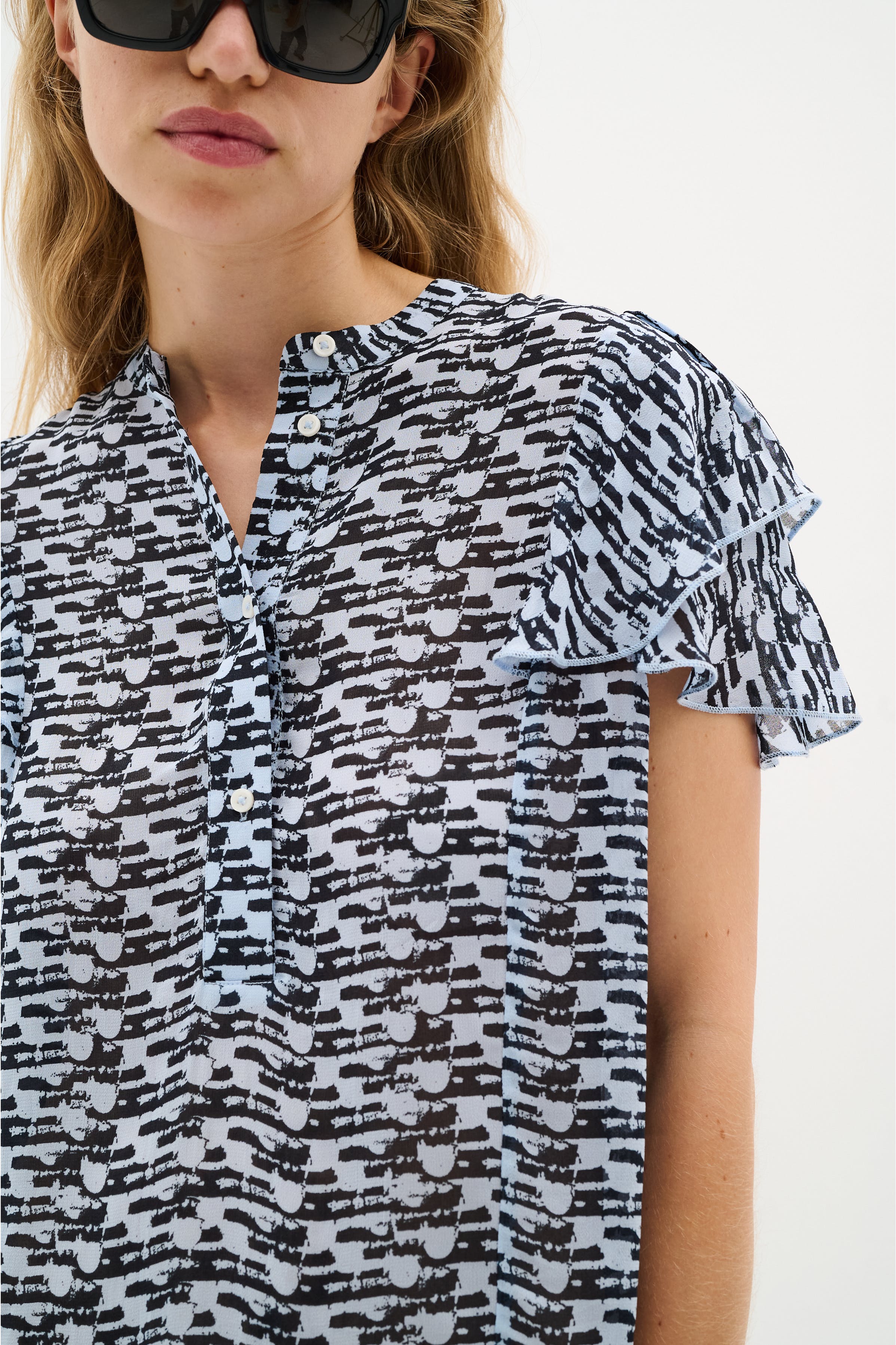 CessieIW Blouse LOOKBOOK DETAIL 30110250-303576