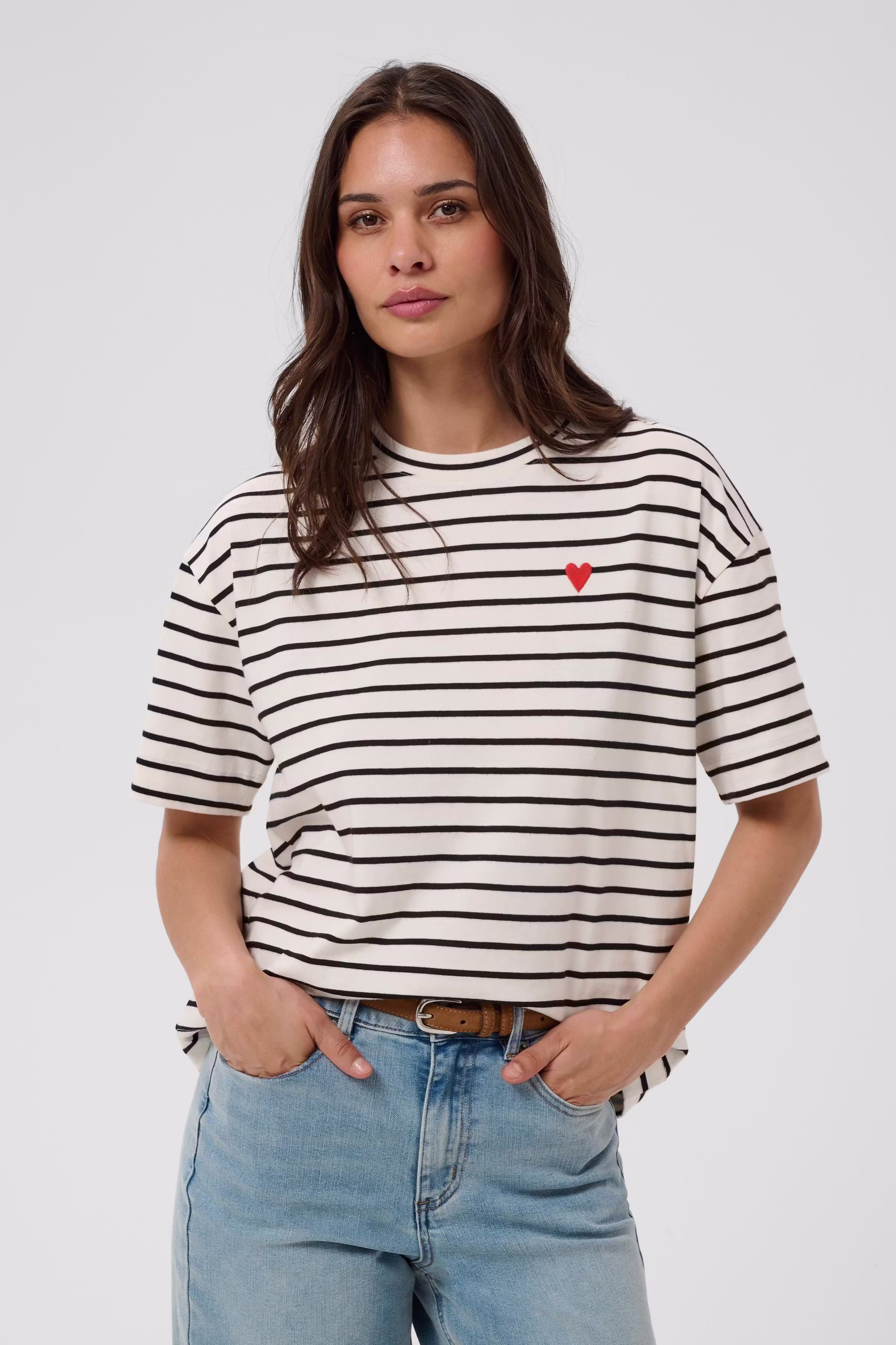 KAminna T-shirt LOOKBOOK FRONT 10513021-1000587
