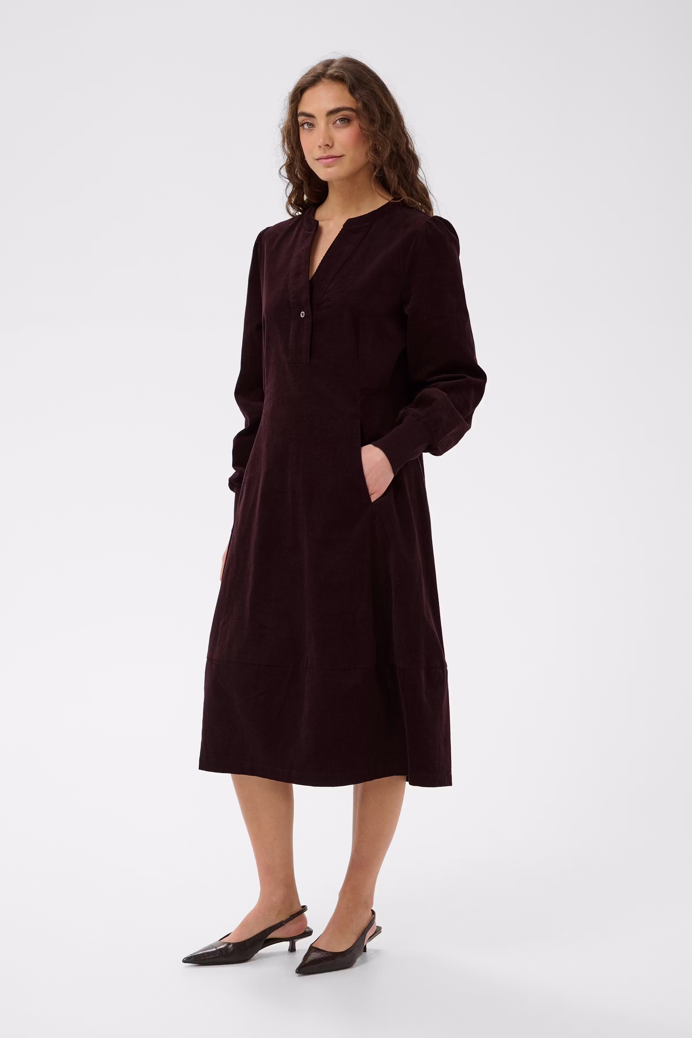 CUrhaena Kjole LOOKBOOK FRONT 50112618-190915