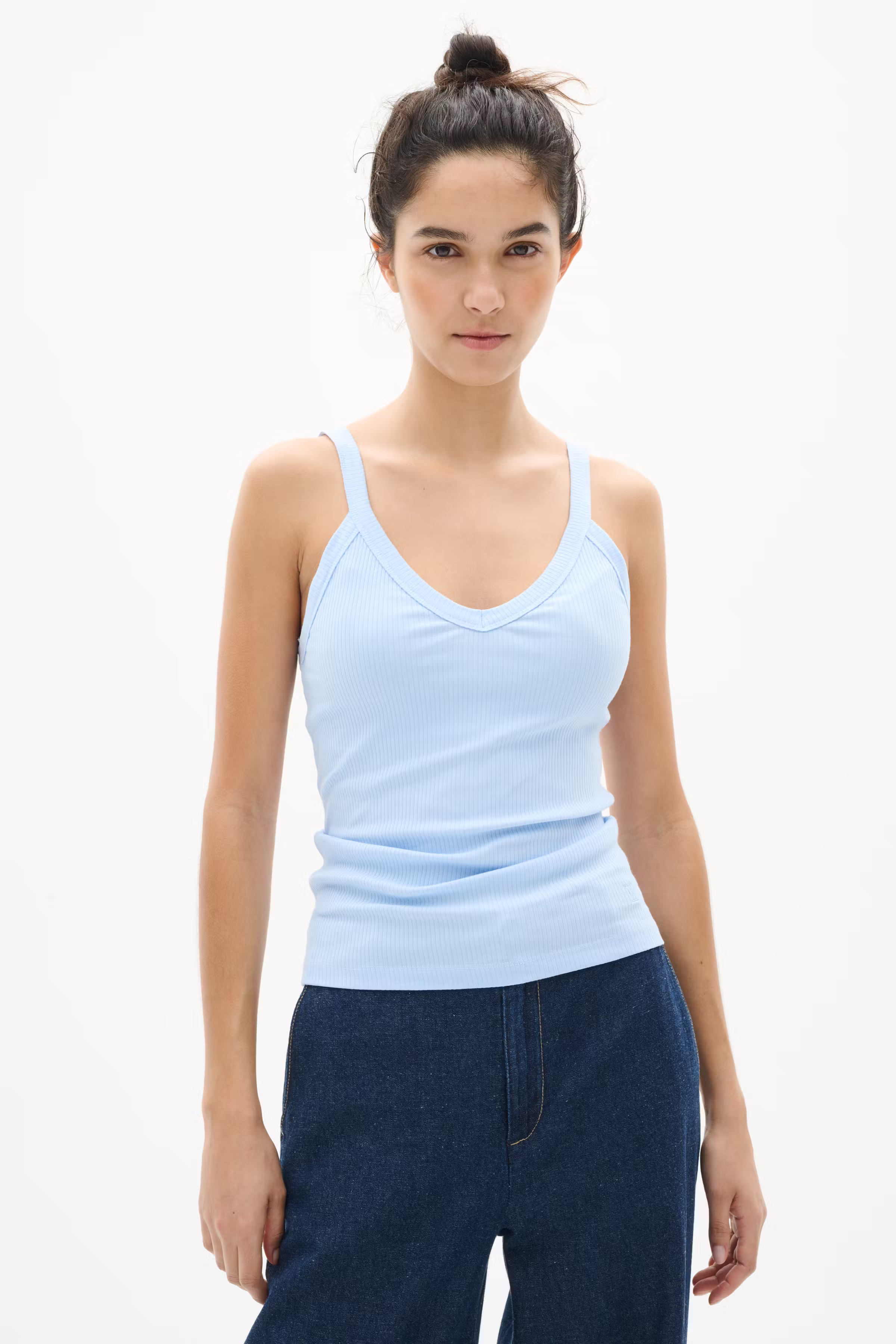 DagnaIW V-Top LOOKBOOK FRONT 30109585-154031