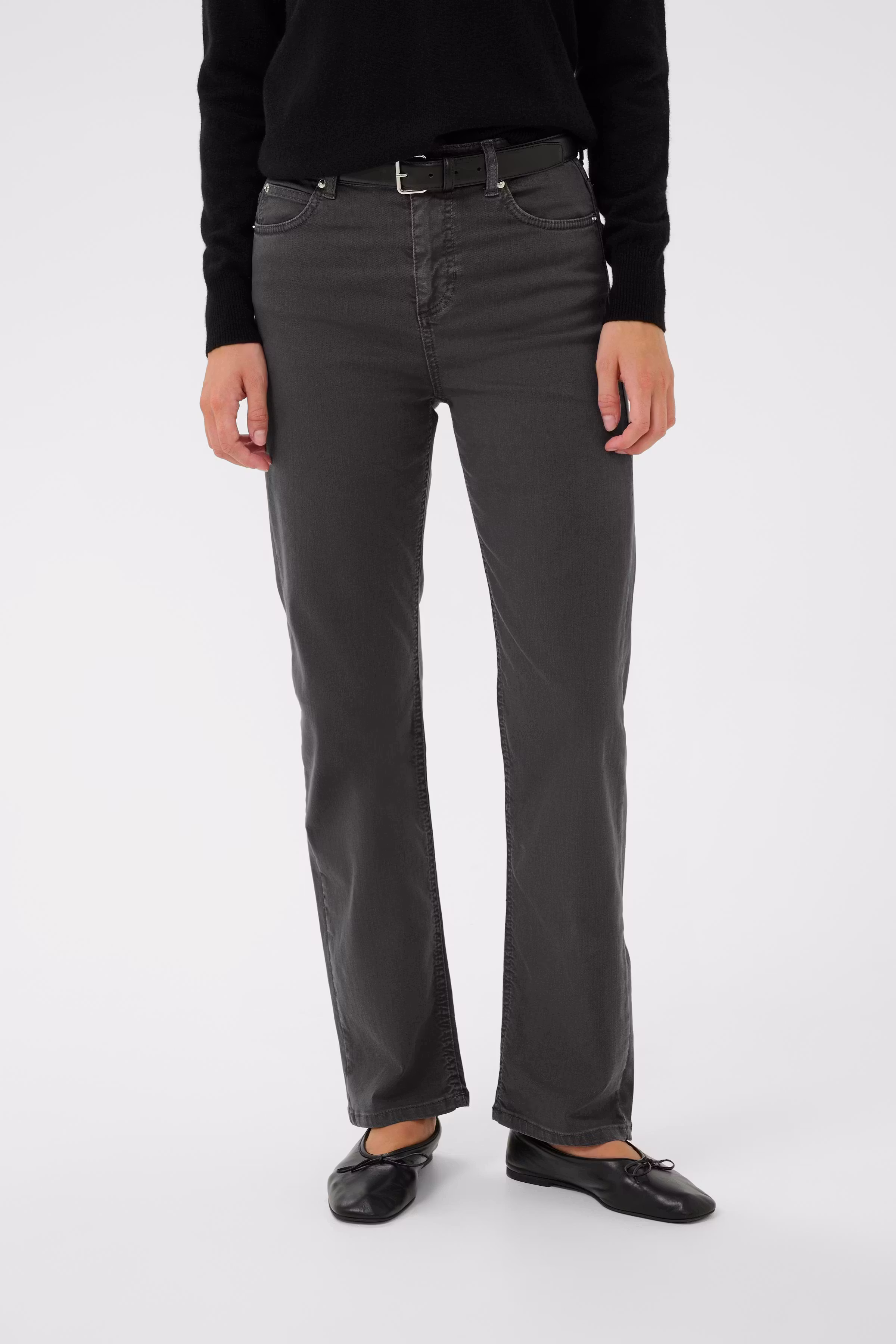 CARLINAIW Jeans LOOKBOOK FRONT 30112311-190205