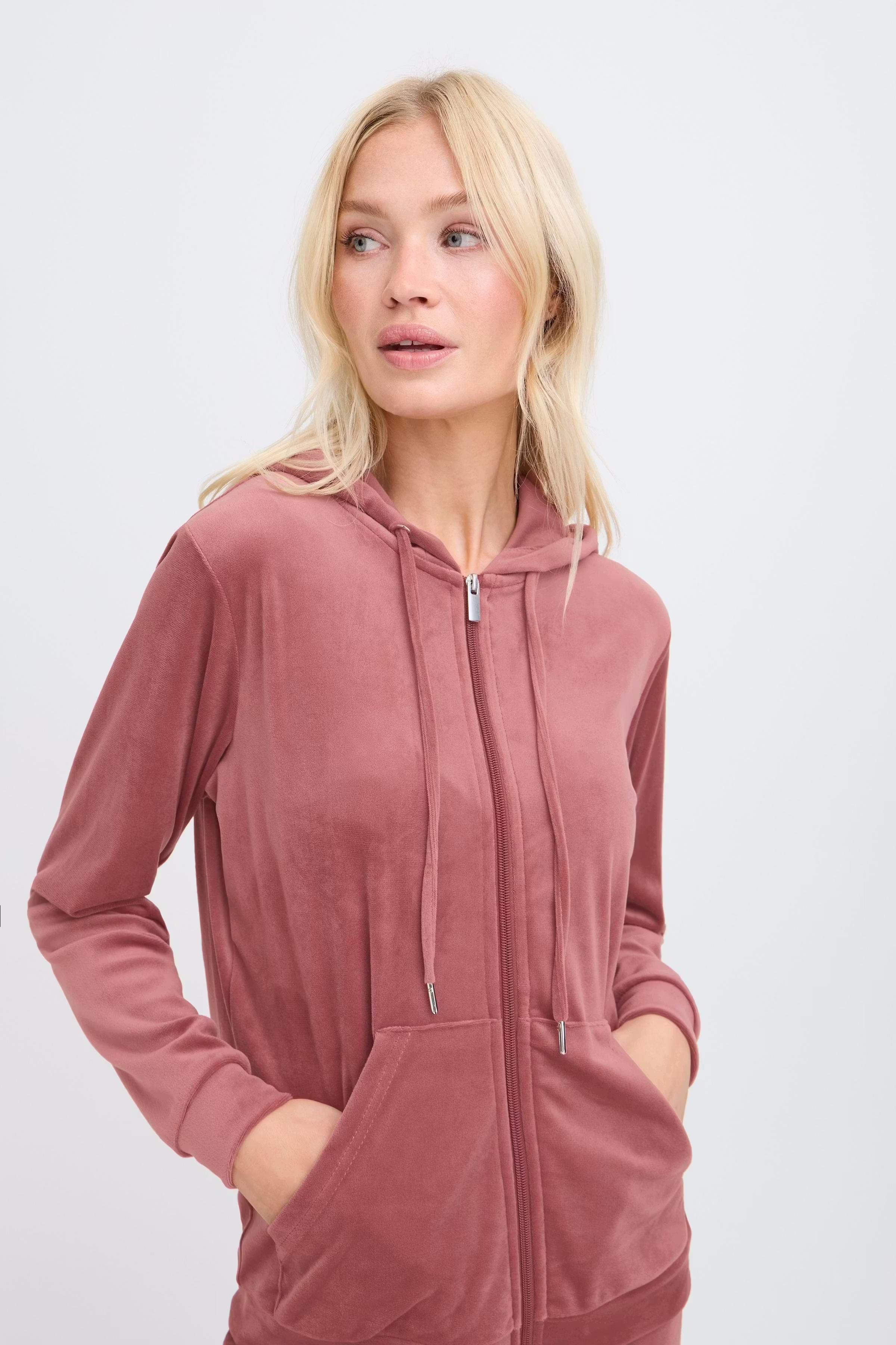 BYMITZA Joggedrakt LOOKBOOK DETAIL 20810786-181616