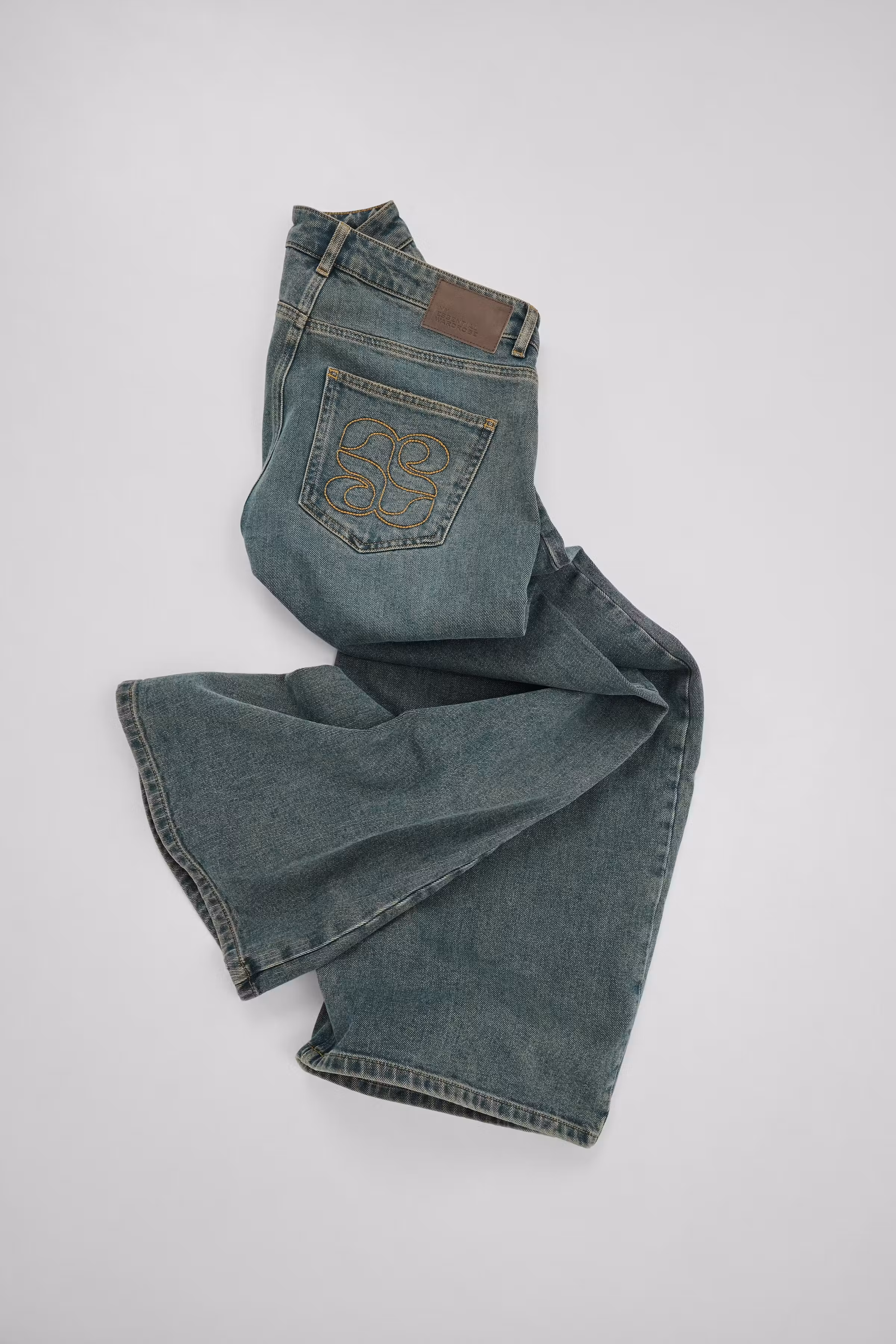 MWNida Jeans LOCATION NONE 10705841-100066