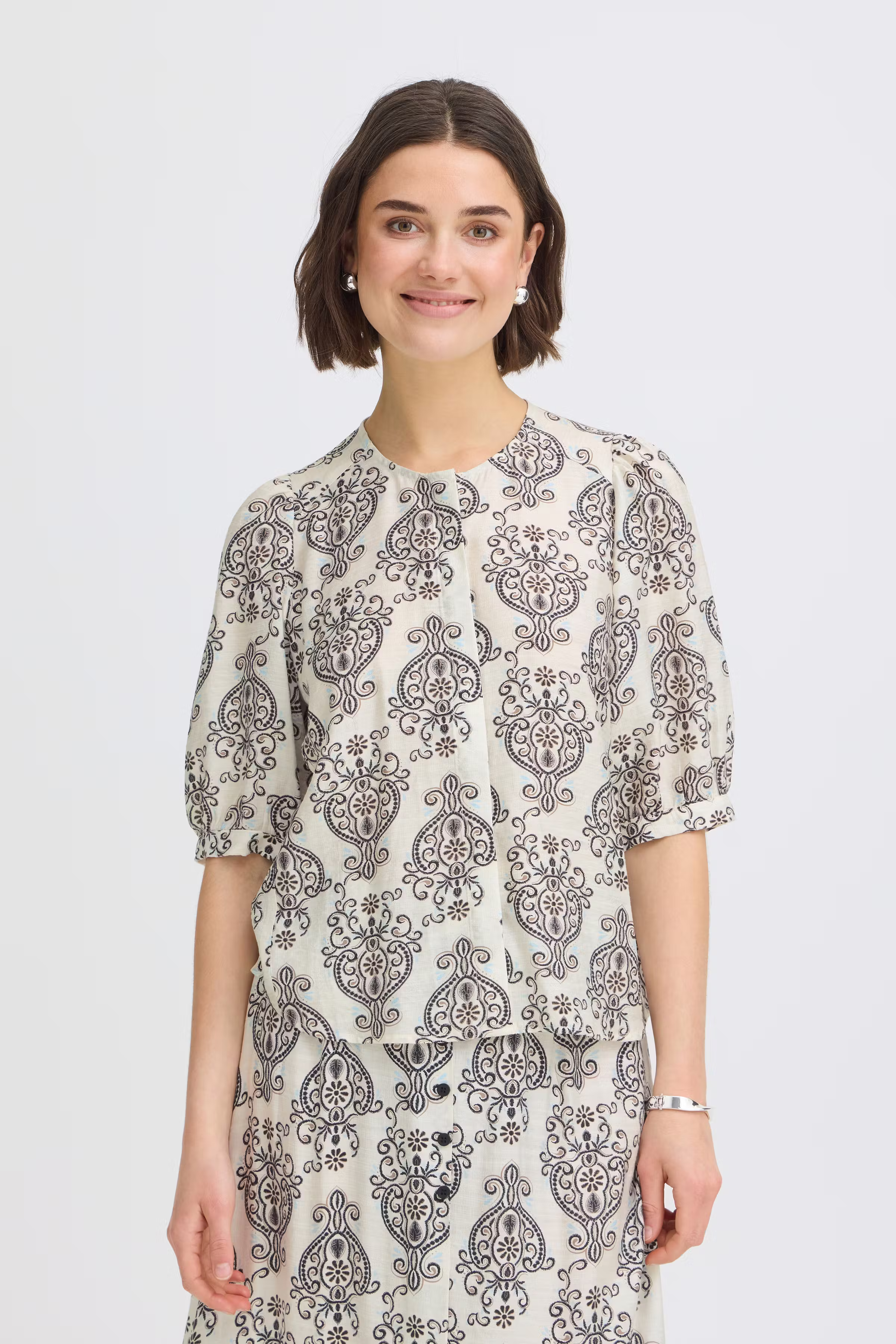 FRARIANA Skjorte LOOKBOOK FRONT 20617788-900008630