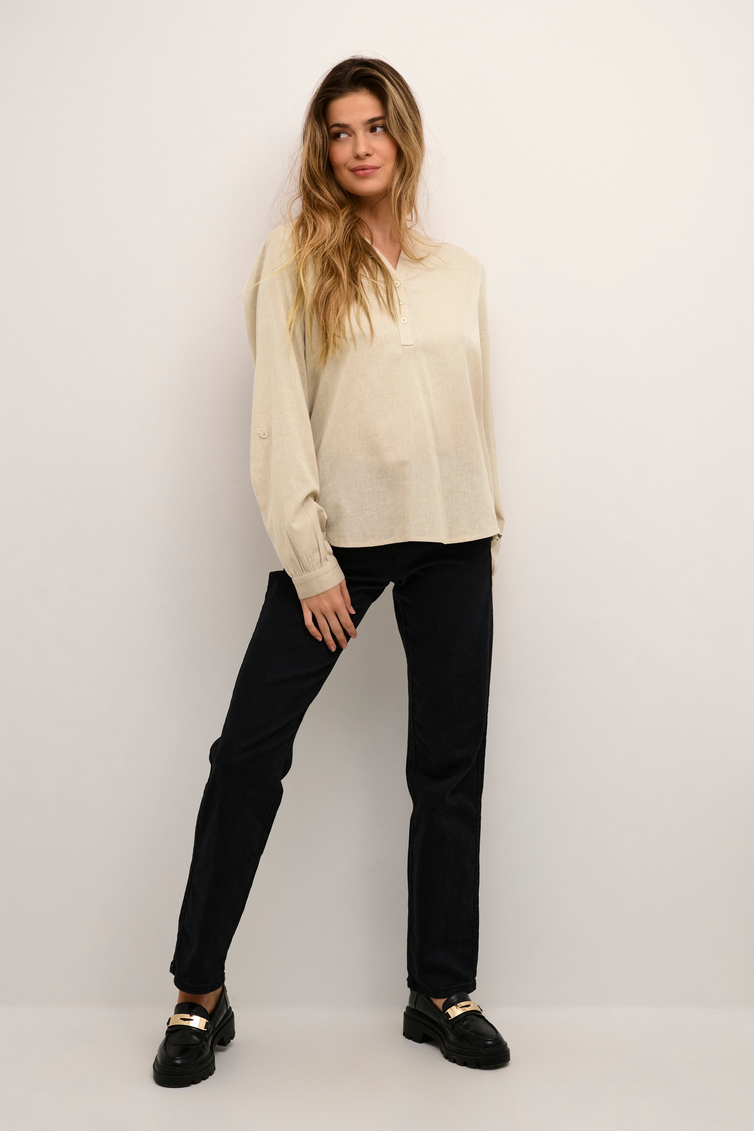 KAmajse Linne blouse LOOKBOOK FRONT 10507392-151305