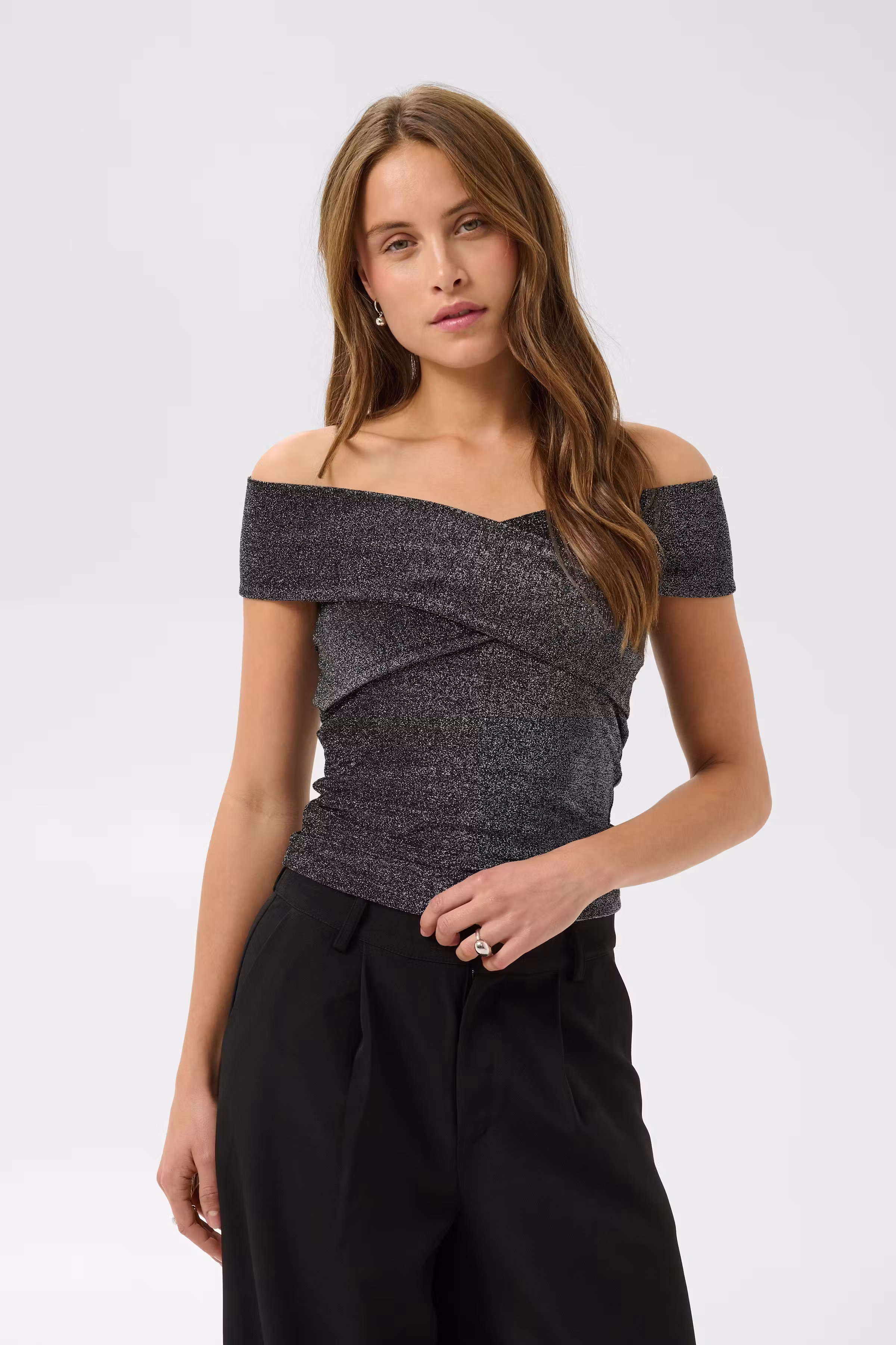 KArebecca Bluse LOOKBOOK FRONT 10512335-110076