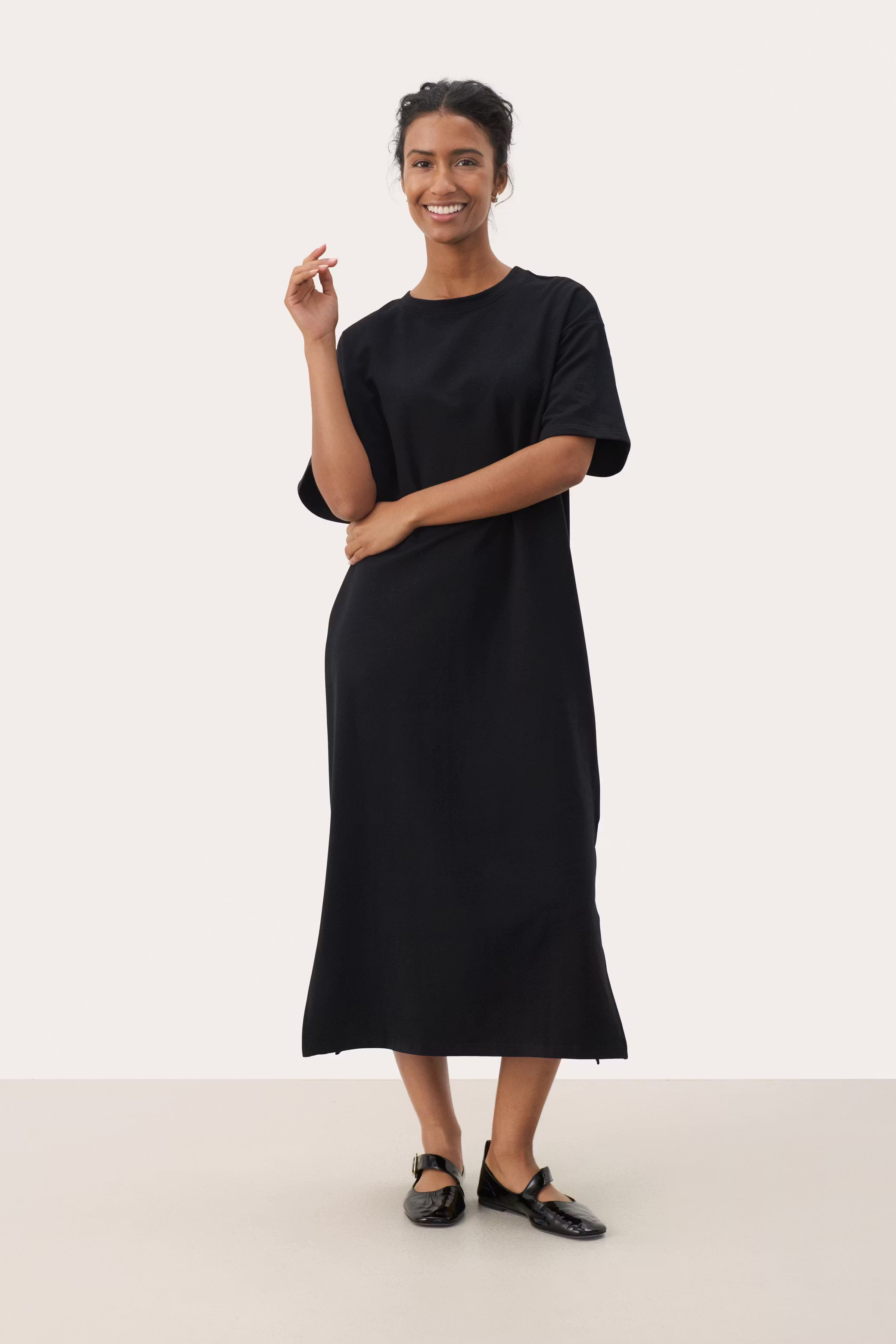 TiraPW Kjole LOOKBOOK FRONT 30309840-194008