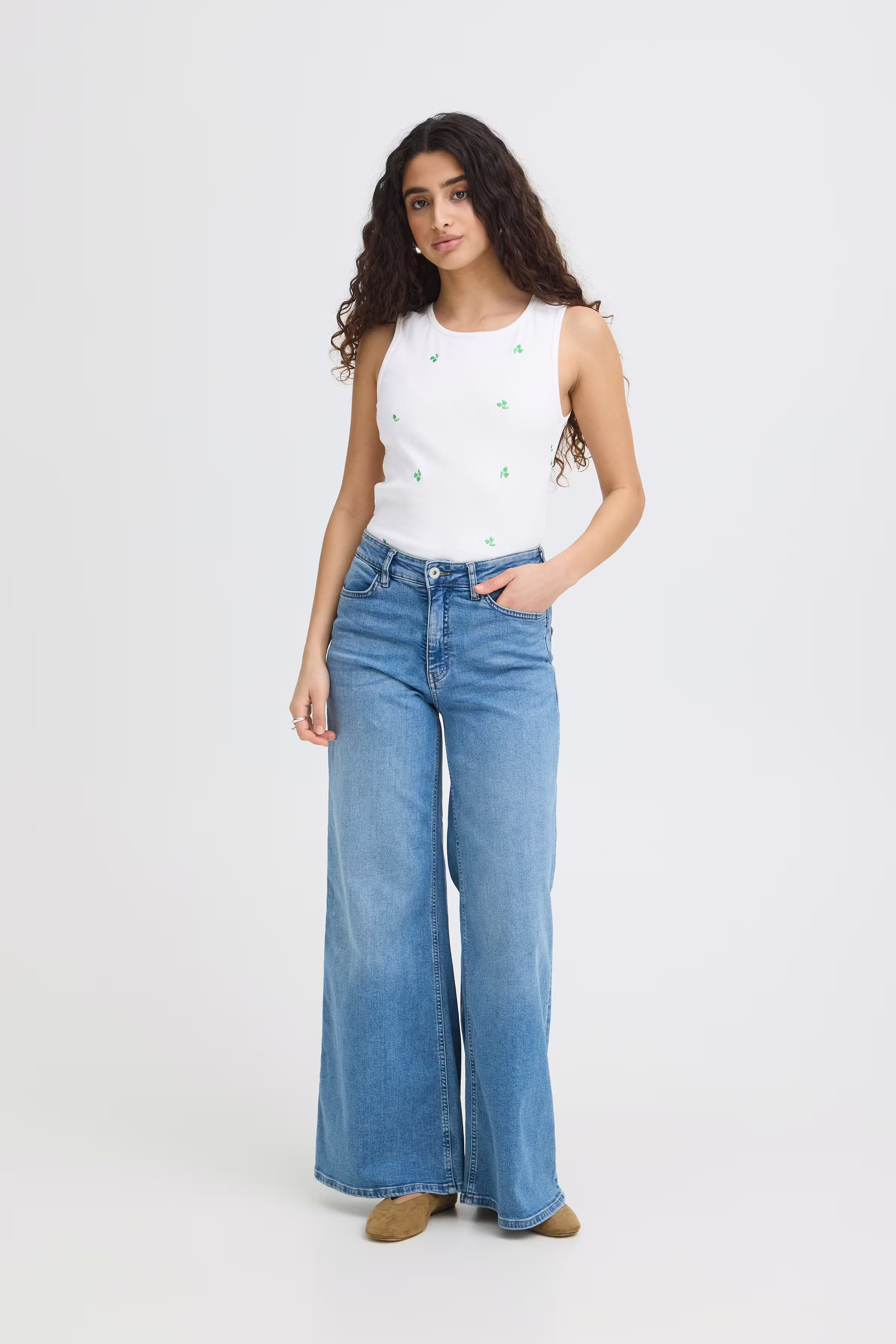 IHPALMA Top LOOKBOOK FRONT 20125517-900005442