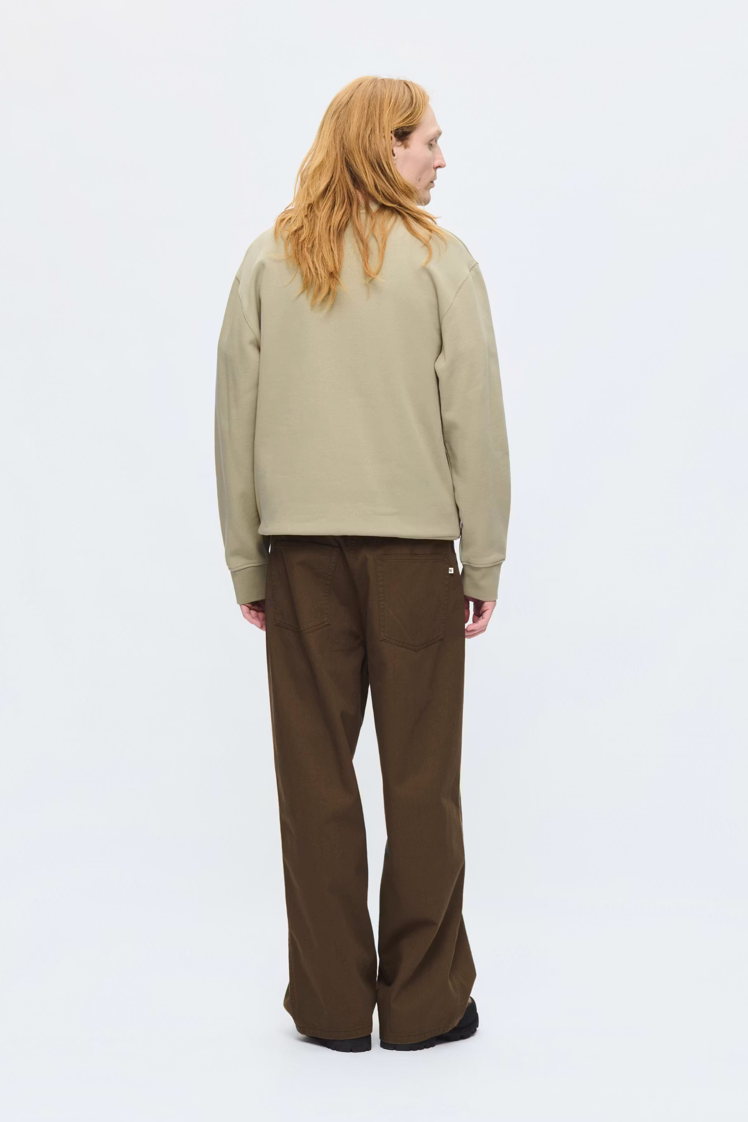 WWNoel Sweatshirt LOOKBOOK BACK 30250163-170619