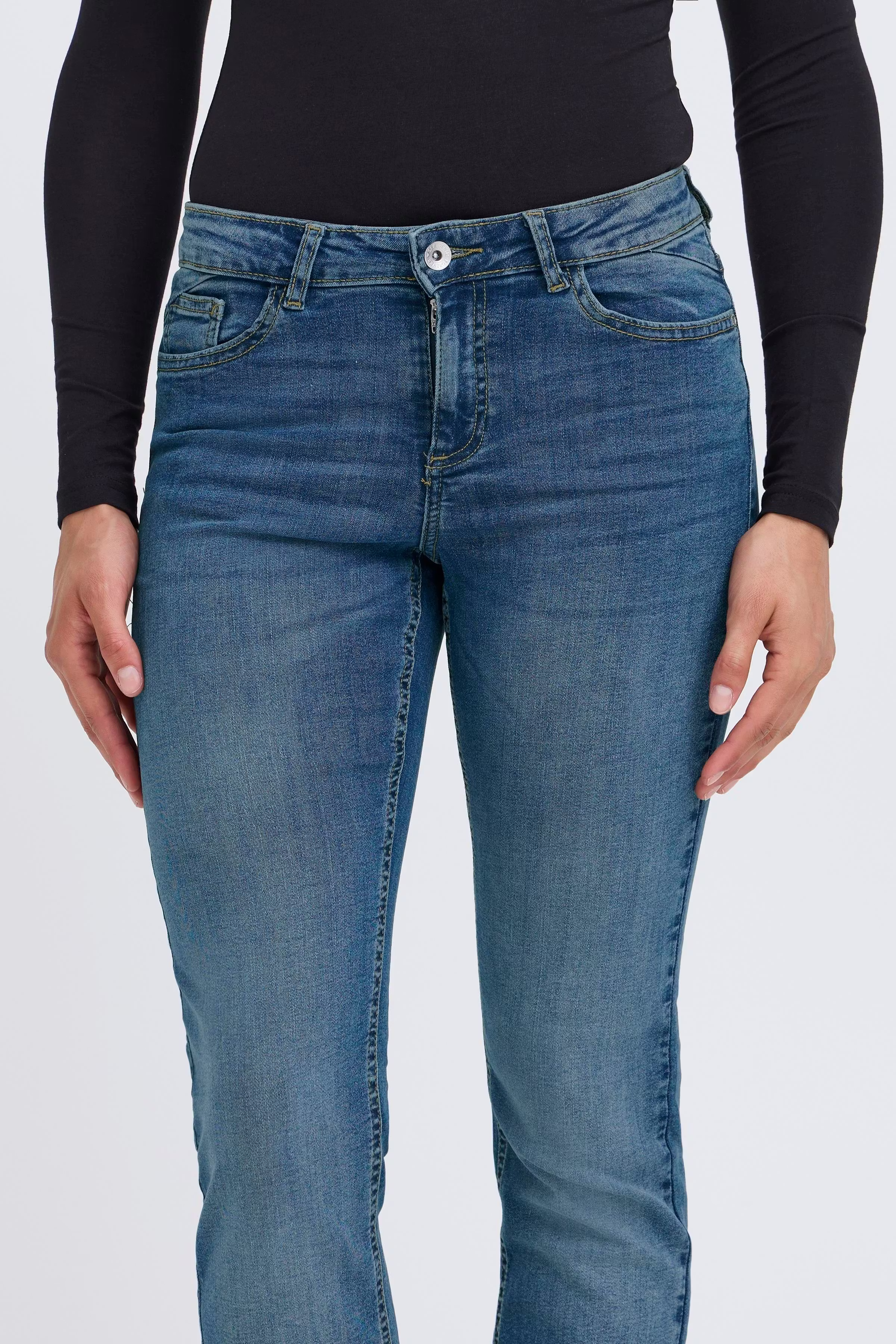 BYLOLA Jeans LOOKBOOK DETAIL 20806353-200460