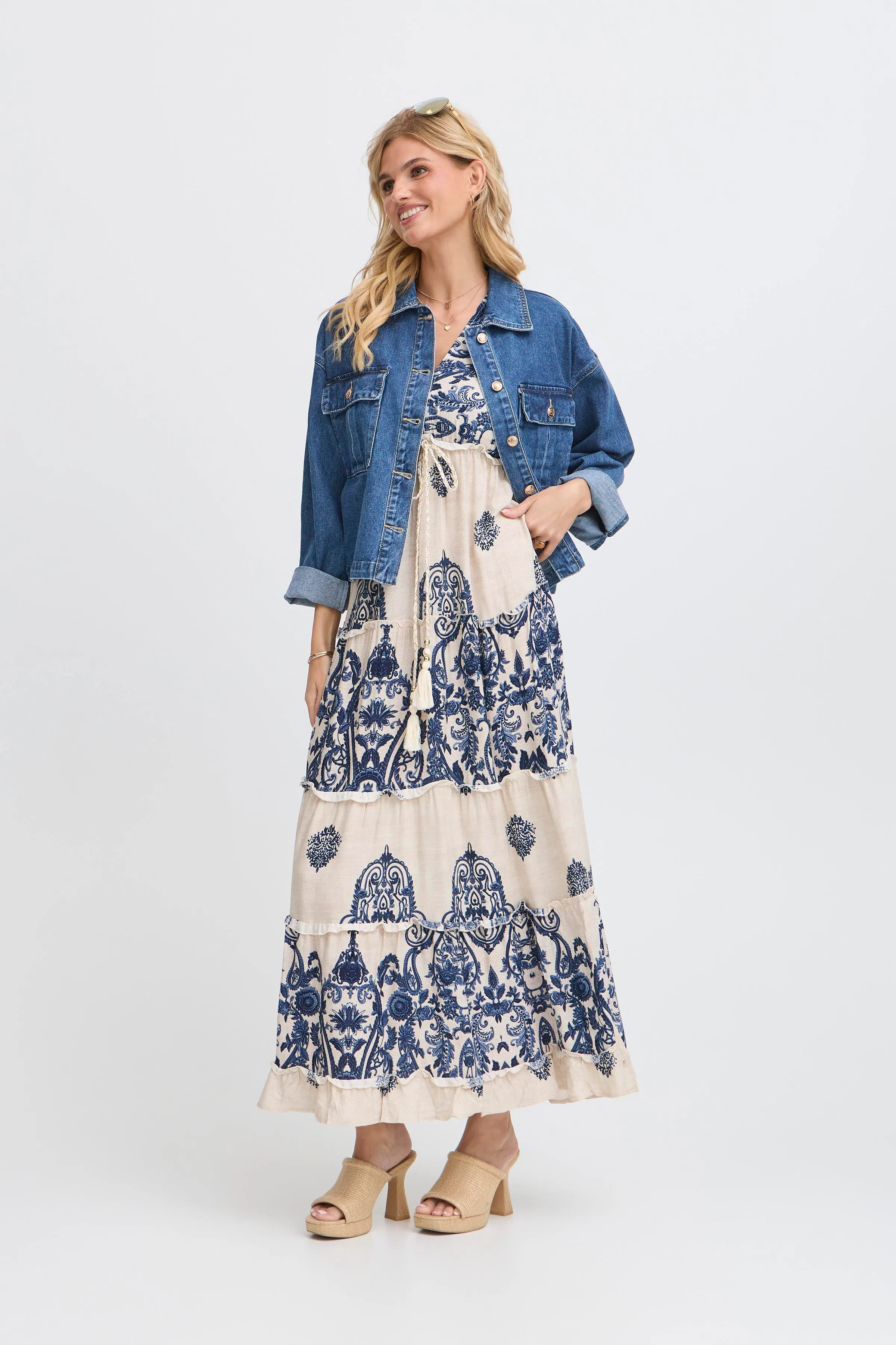 SBMISSY Casual jakke LOOKBOOK FRONT 22100965-203677