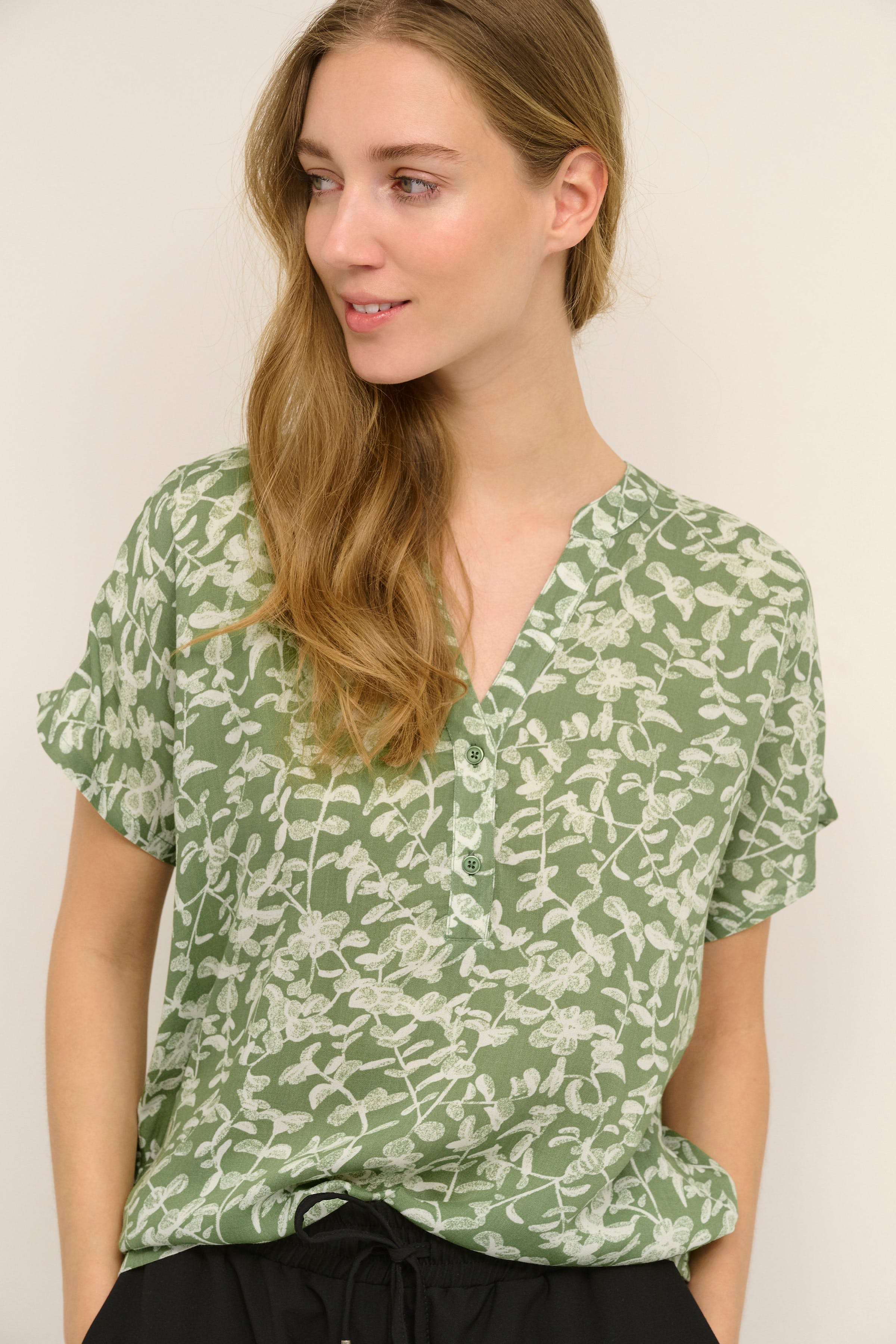 KAursula Bluse LOOKBOOK DETAIL 10552084-103670