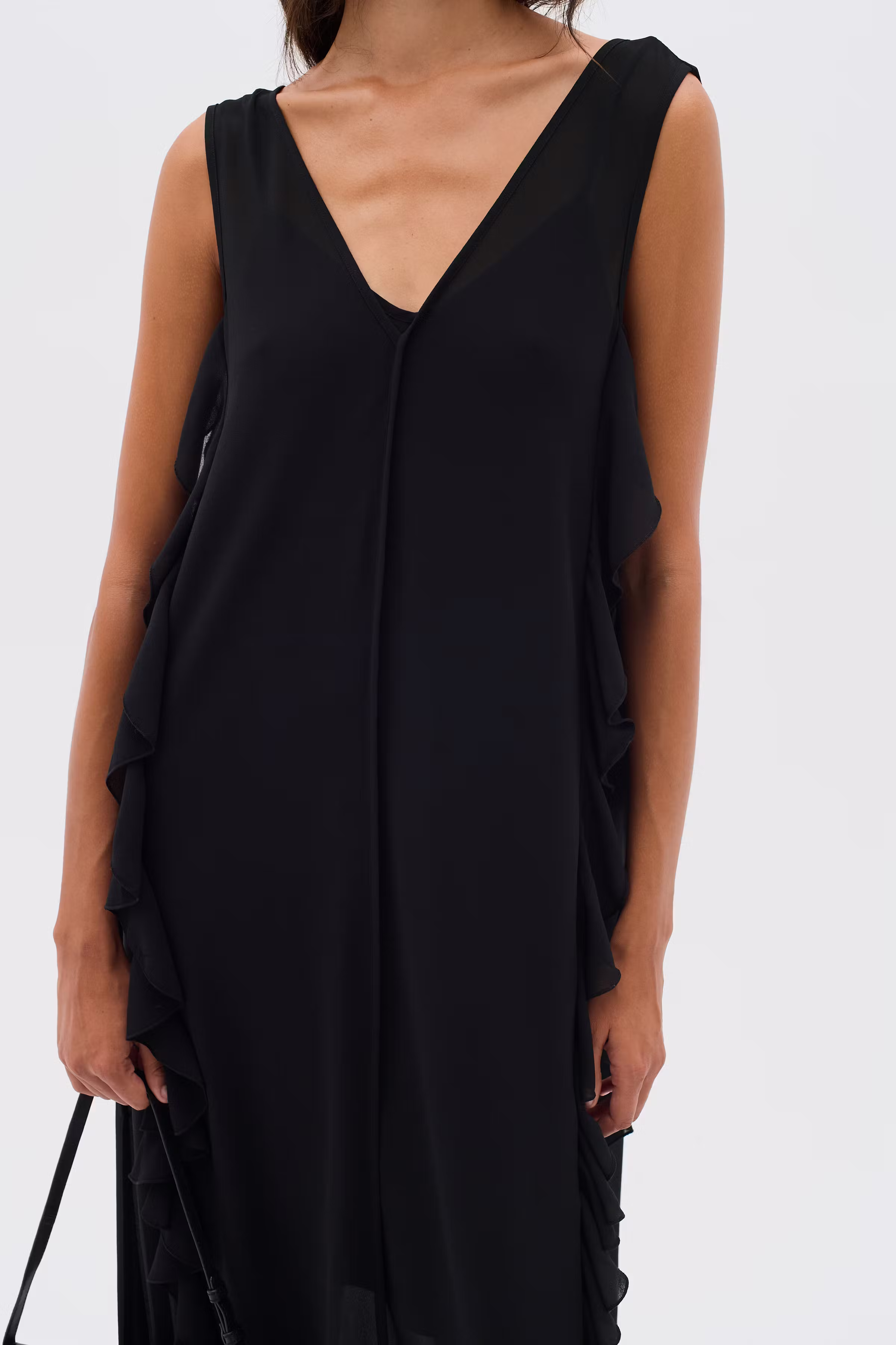 FrankieIW Dress LOOKBOOK FRONT 30110415-194008