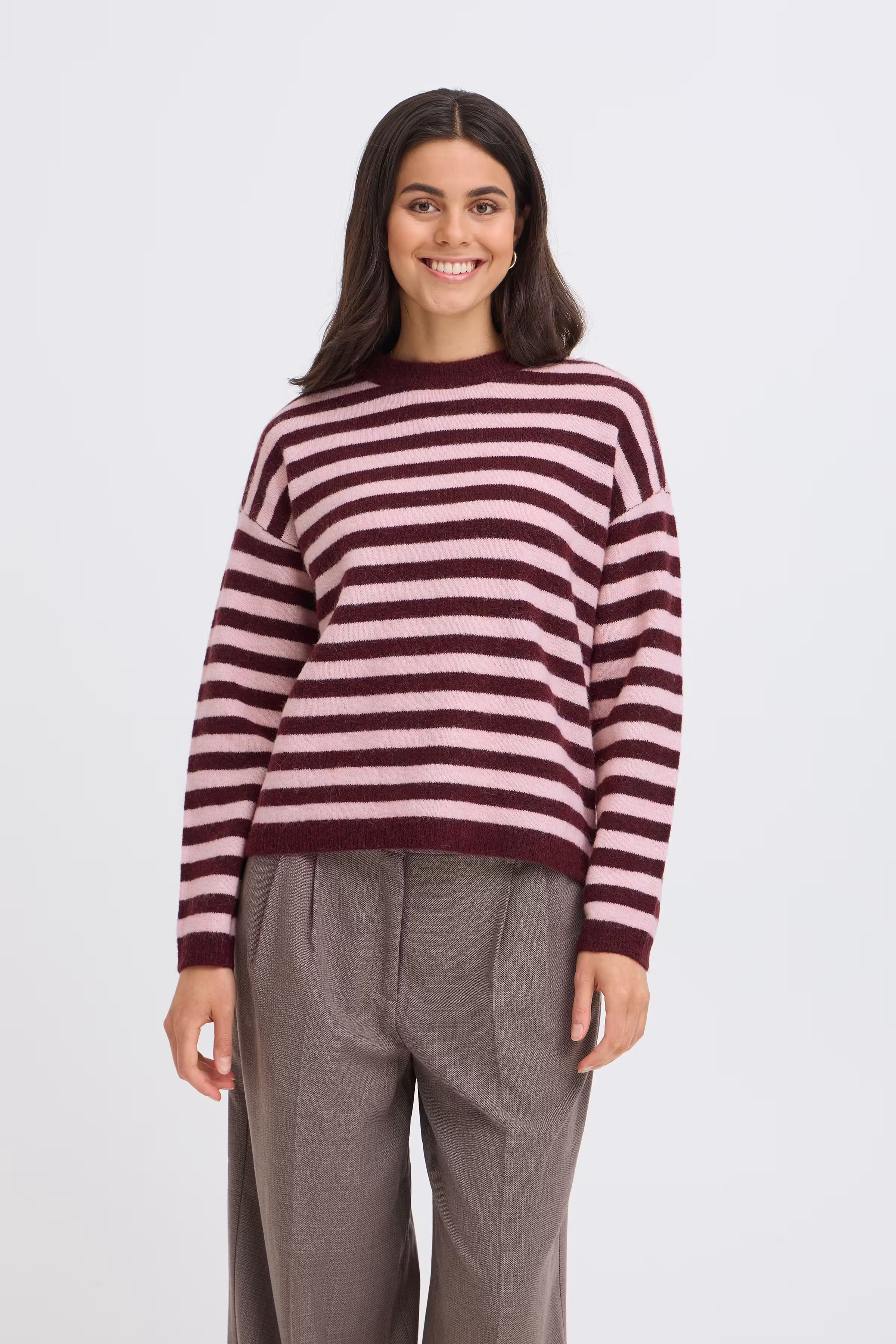 FRIDAA Pullover LOOKBOOK FRONT 20618351-900012737