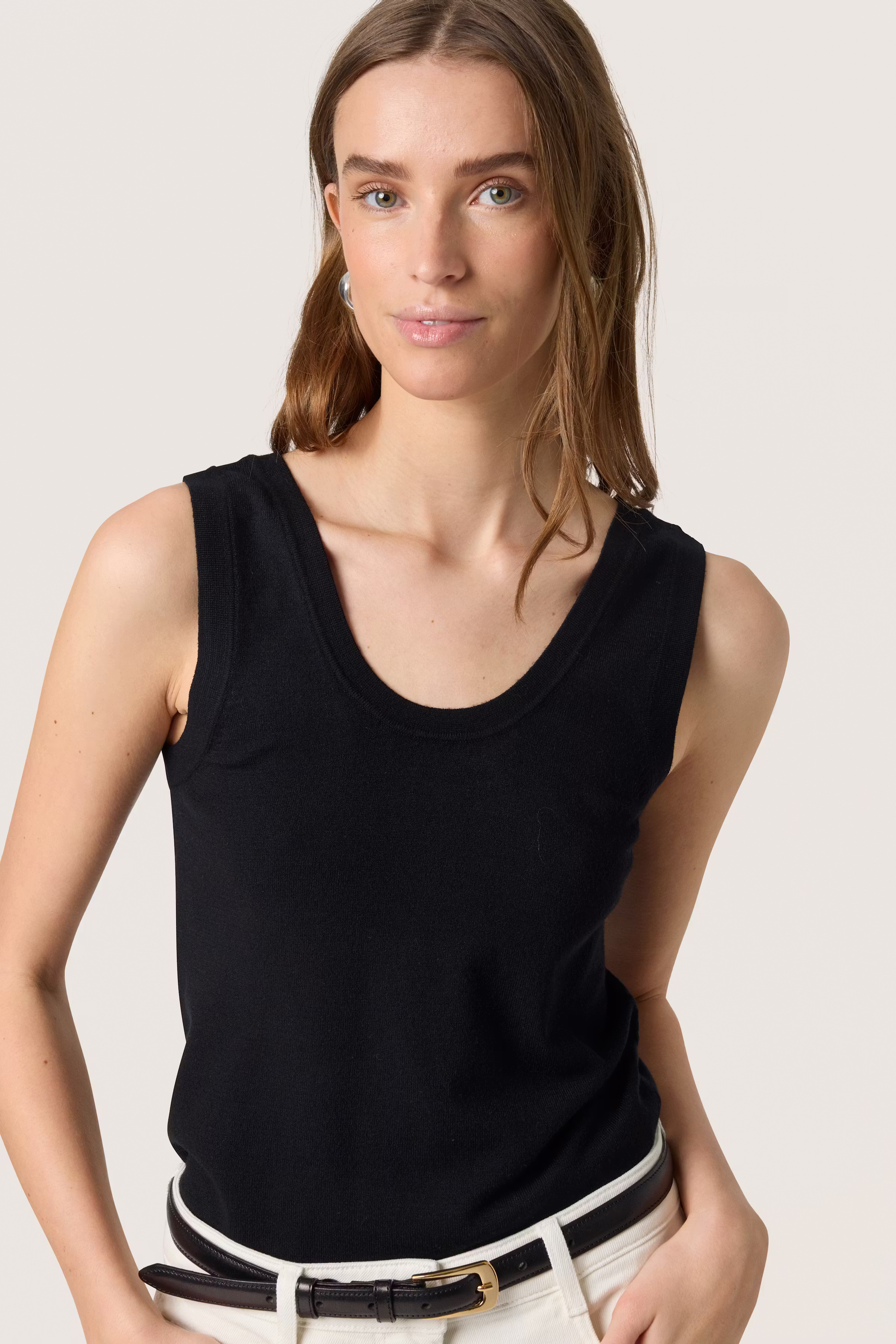 SLSpina Top LOOKBOOK DETAIL 30408291-194008