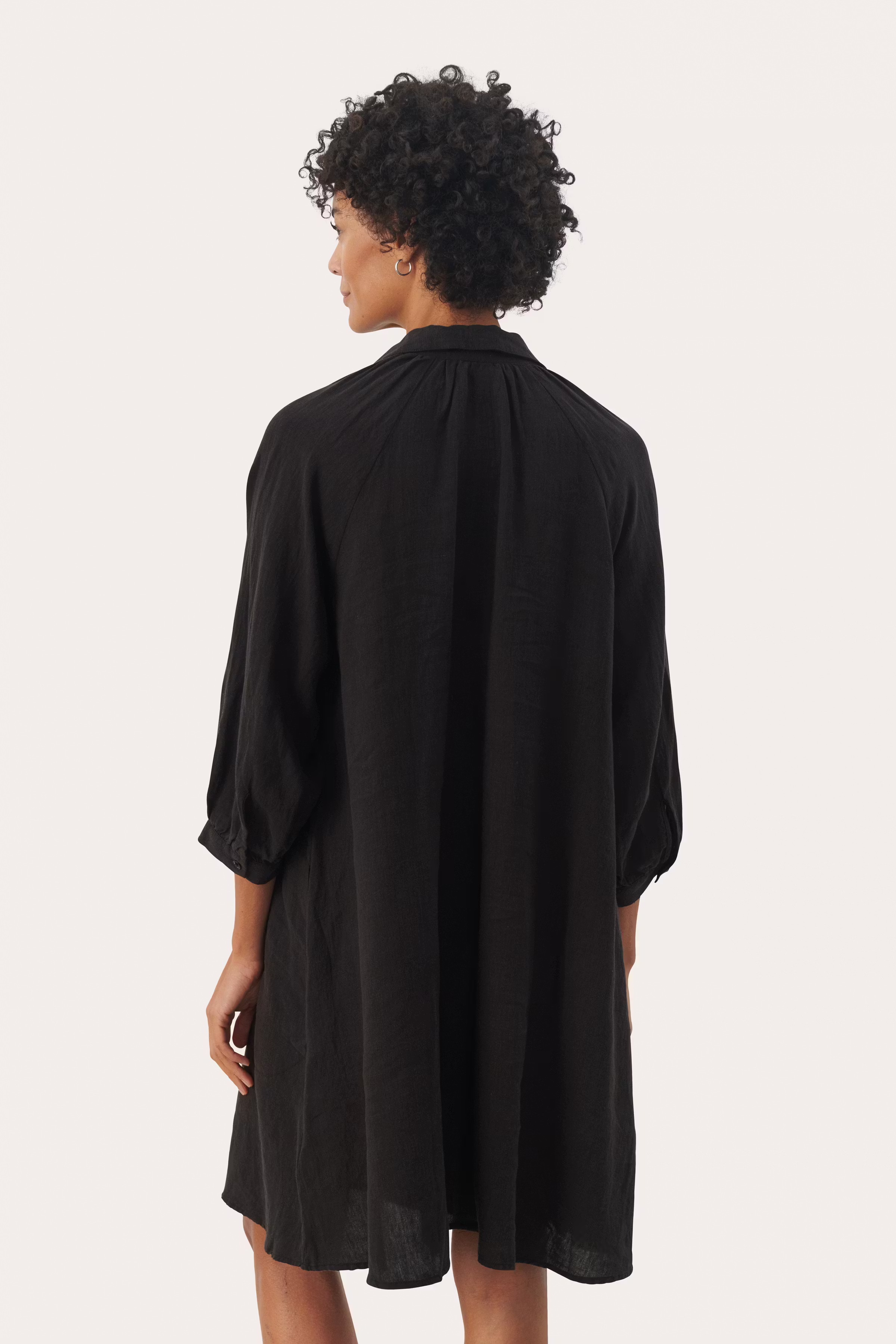 EronaPW Linen dress LOOKBOOK BACK 30308405-194008