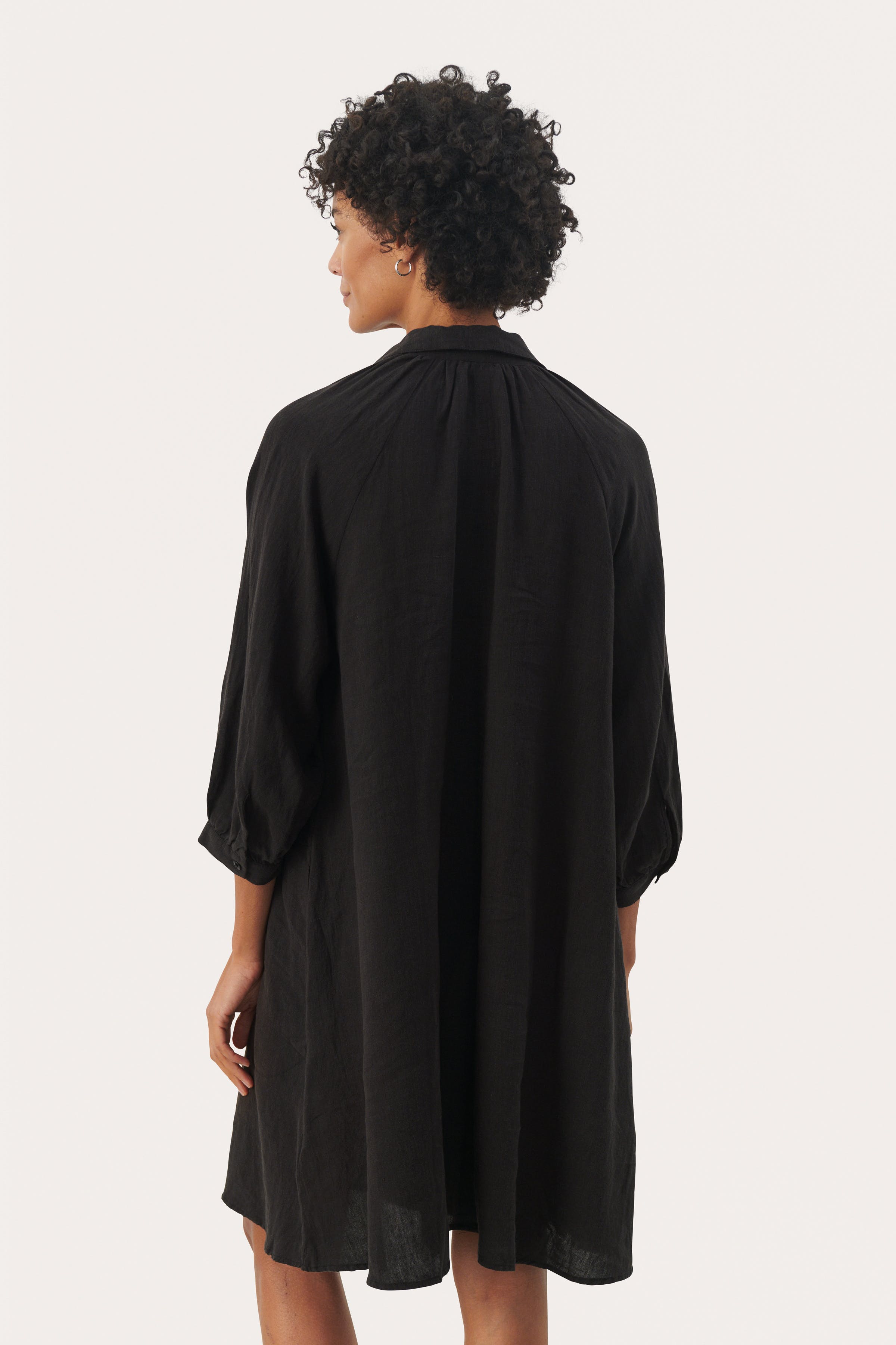 EronaPW Hørkjole LOOKBOOK BACK 30308405-194008