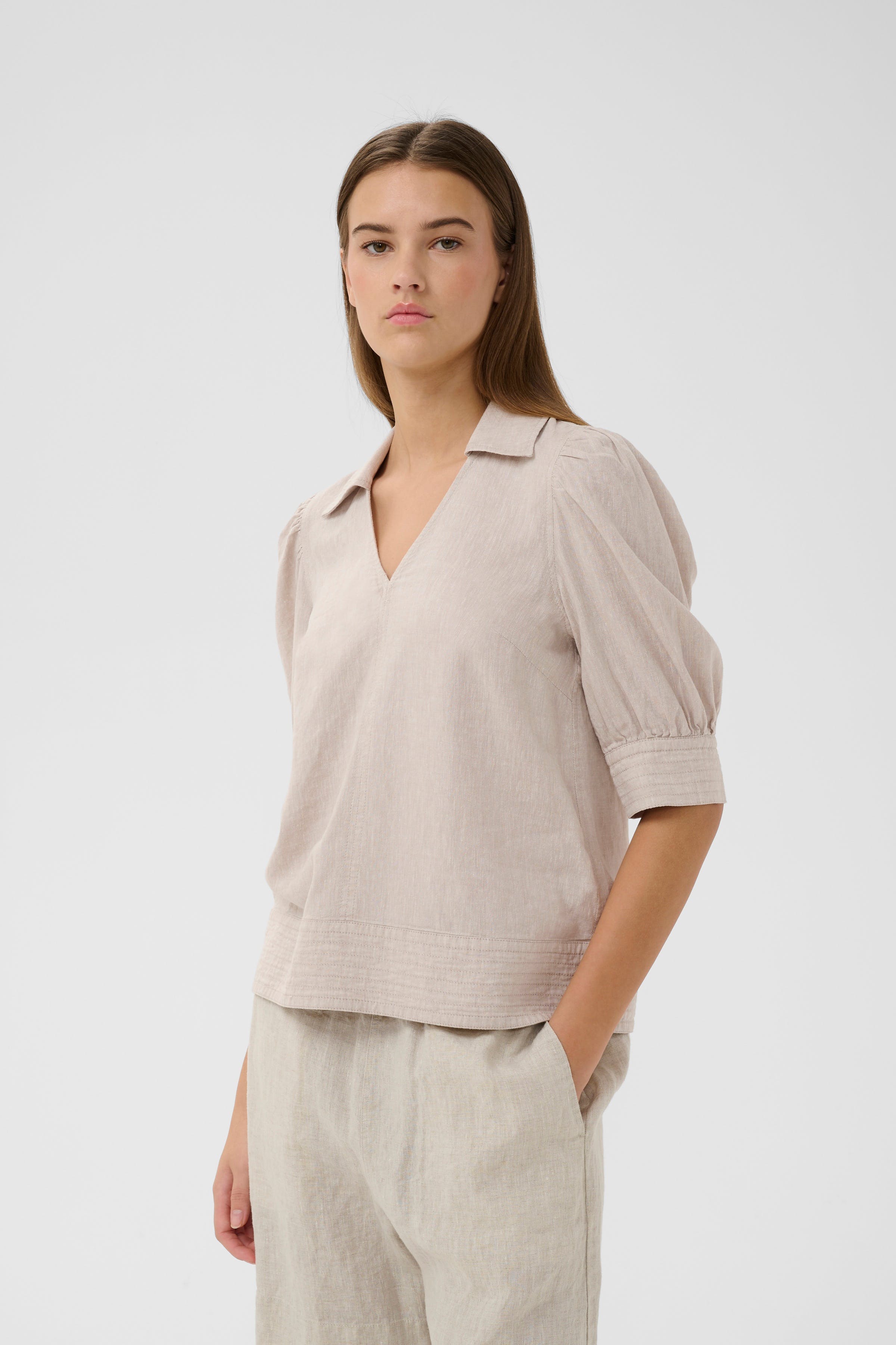 EDITHIW Bluse LOOKBOOK FRONT 30112548-300597