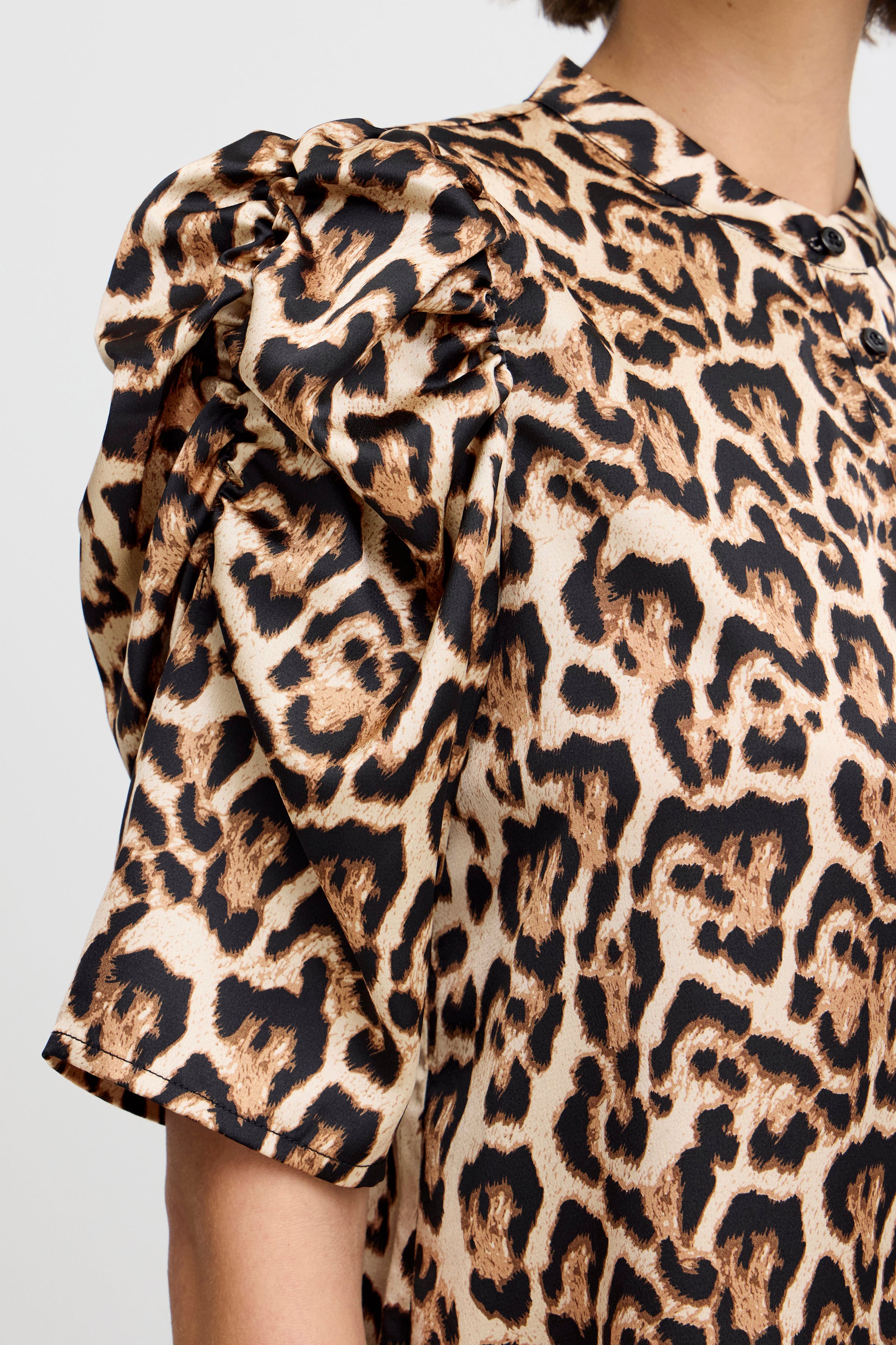 IXNINA Hemd LOOKBOOK DETAIL 20122799-202333