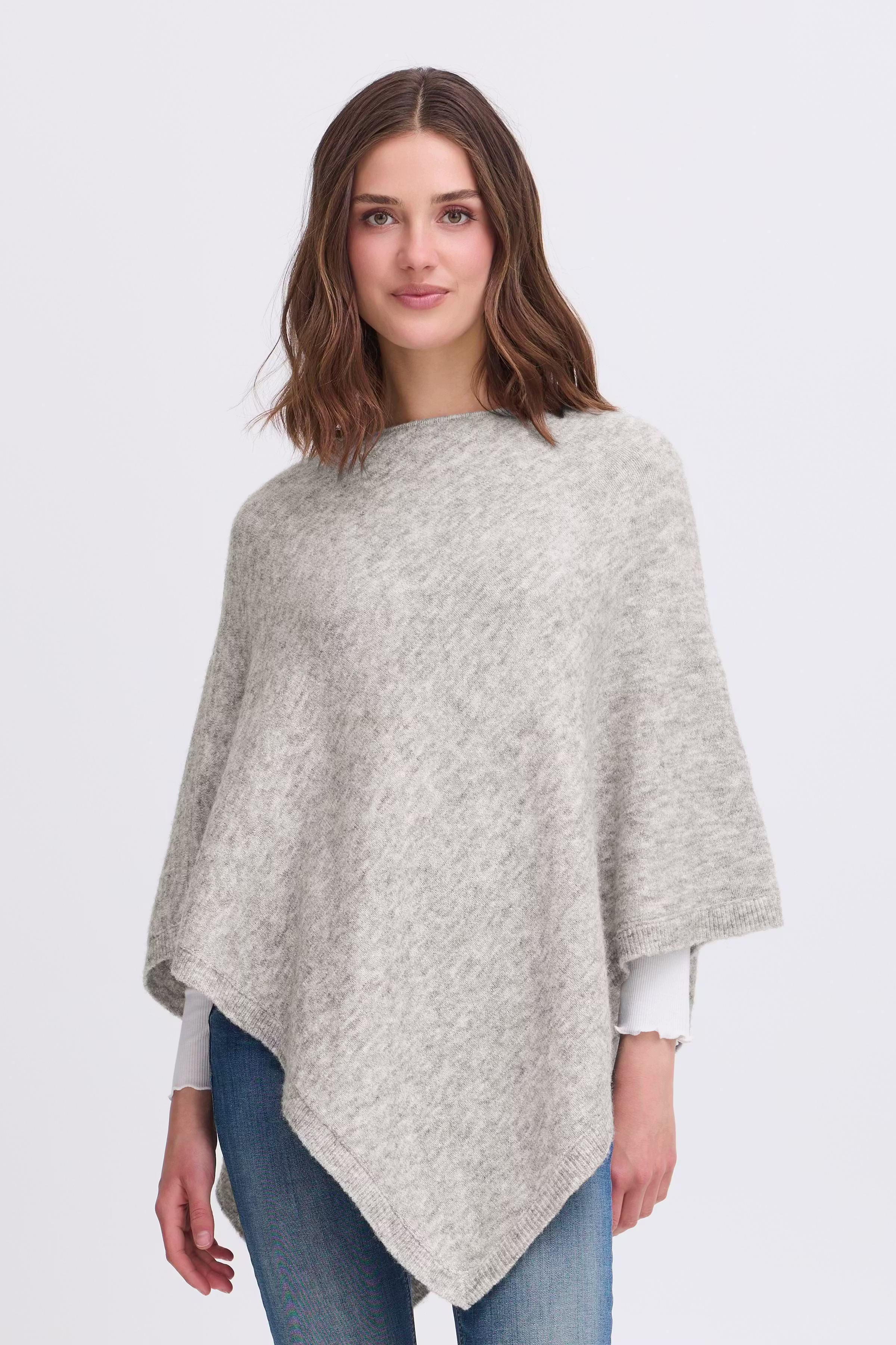 FRSANNY Poncho LOOKBOOK FRONT 20615041-200122