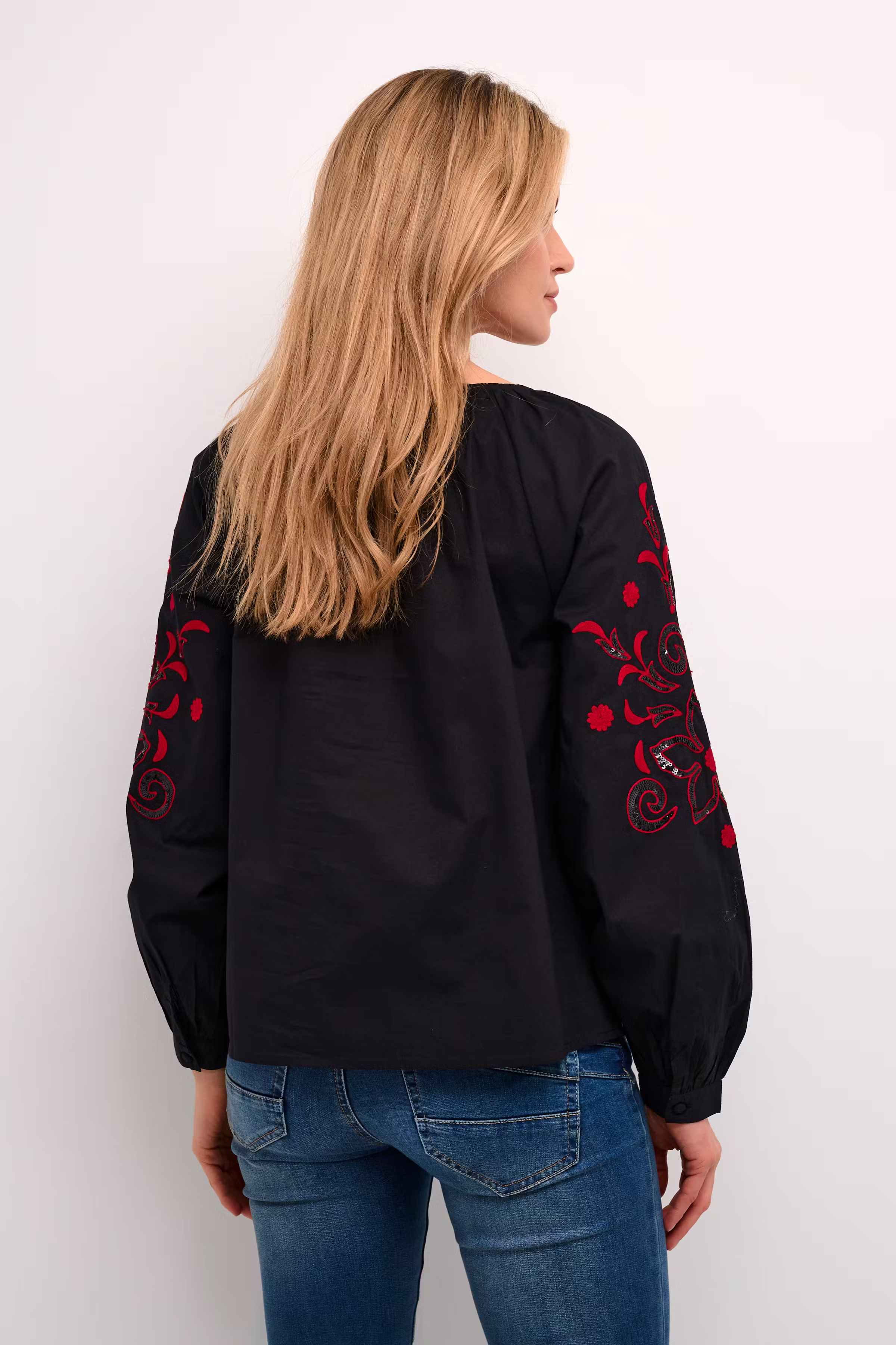 CRWenni Blouse LOOKBOOK BACK 10613262-100120