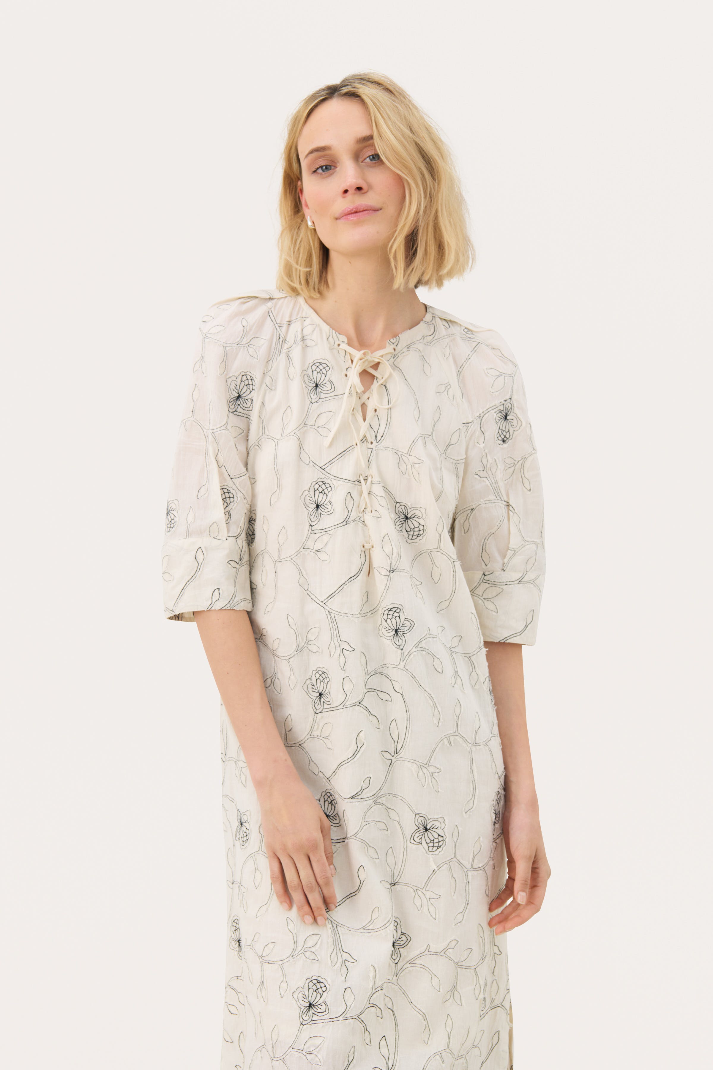 TonePW Kleid LOOKBOOK FRONT 30309824-304018