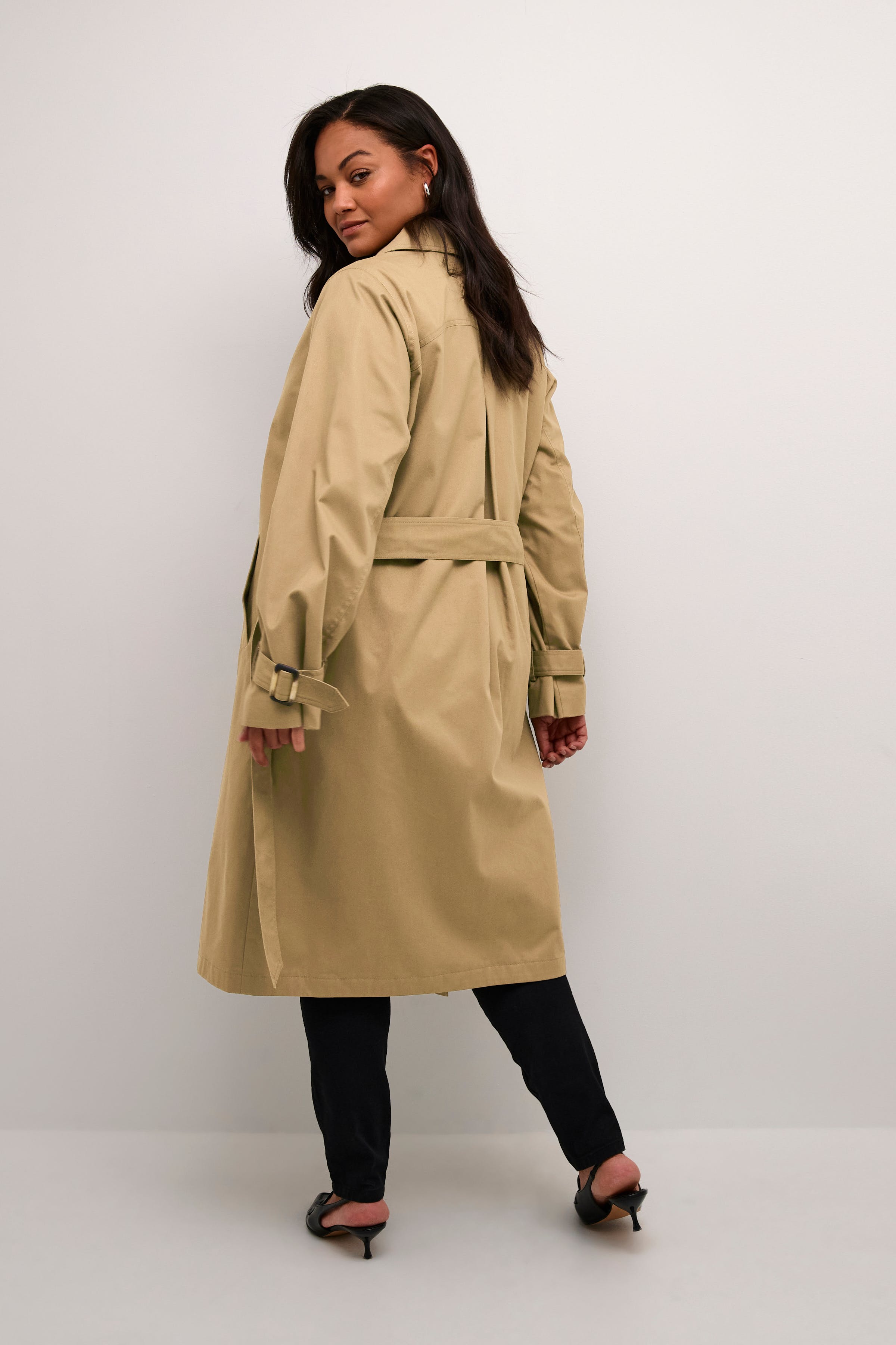 KChella Trenchcoat LOOKBOOK BACK 10582370-171115