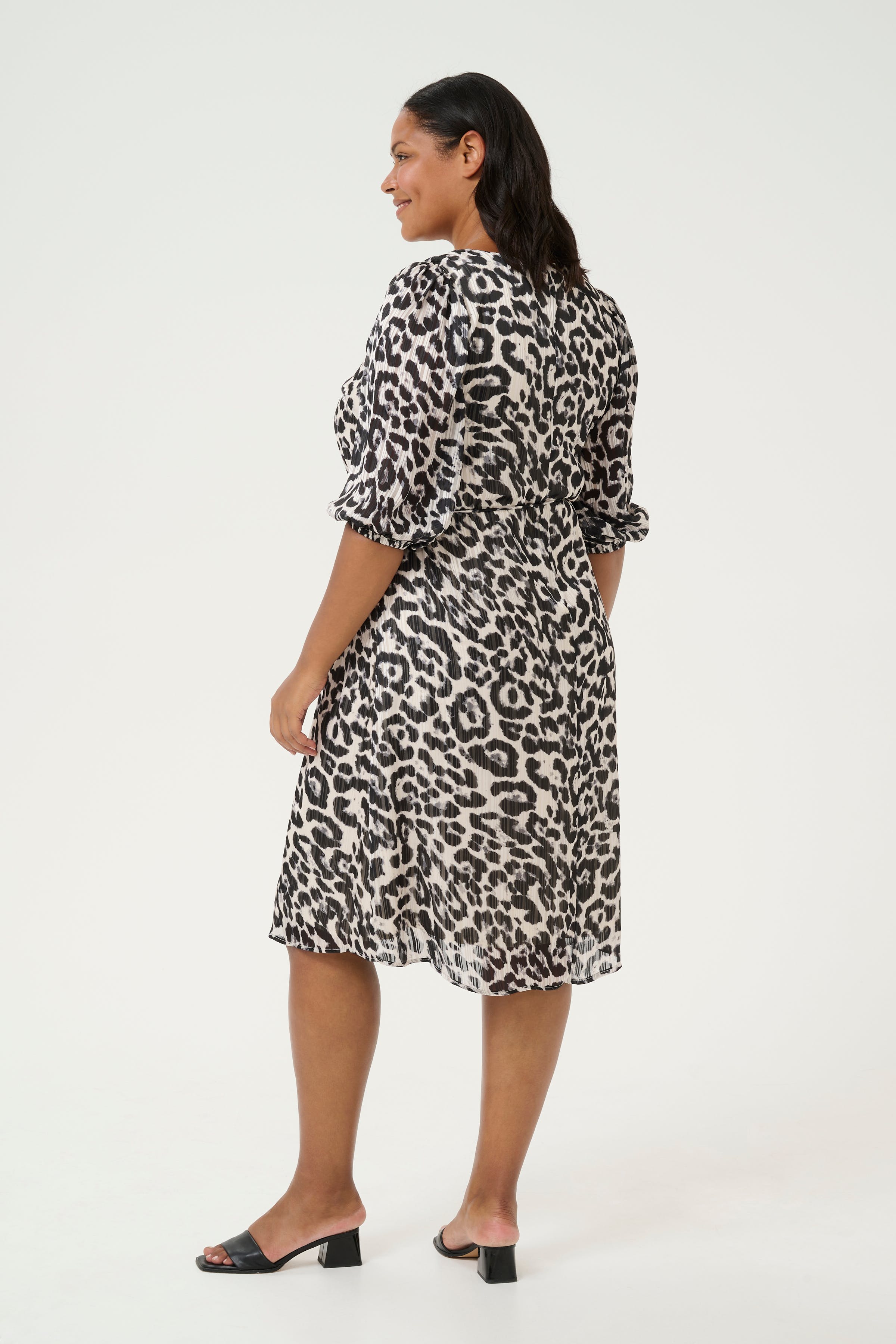KCsaphia Leopard Dress LOOKBOOK BACK 10582872-106818