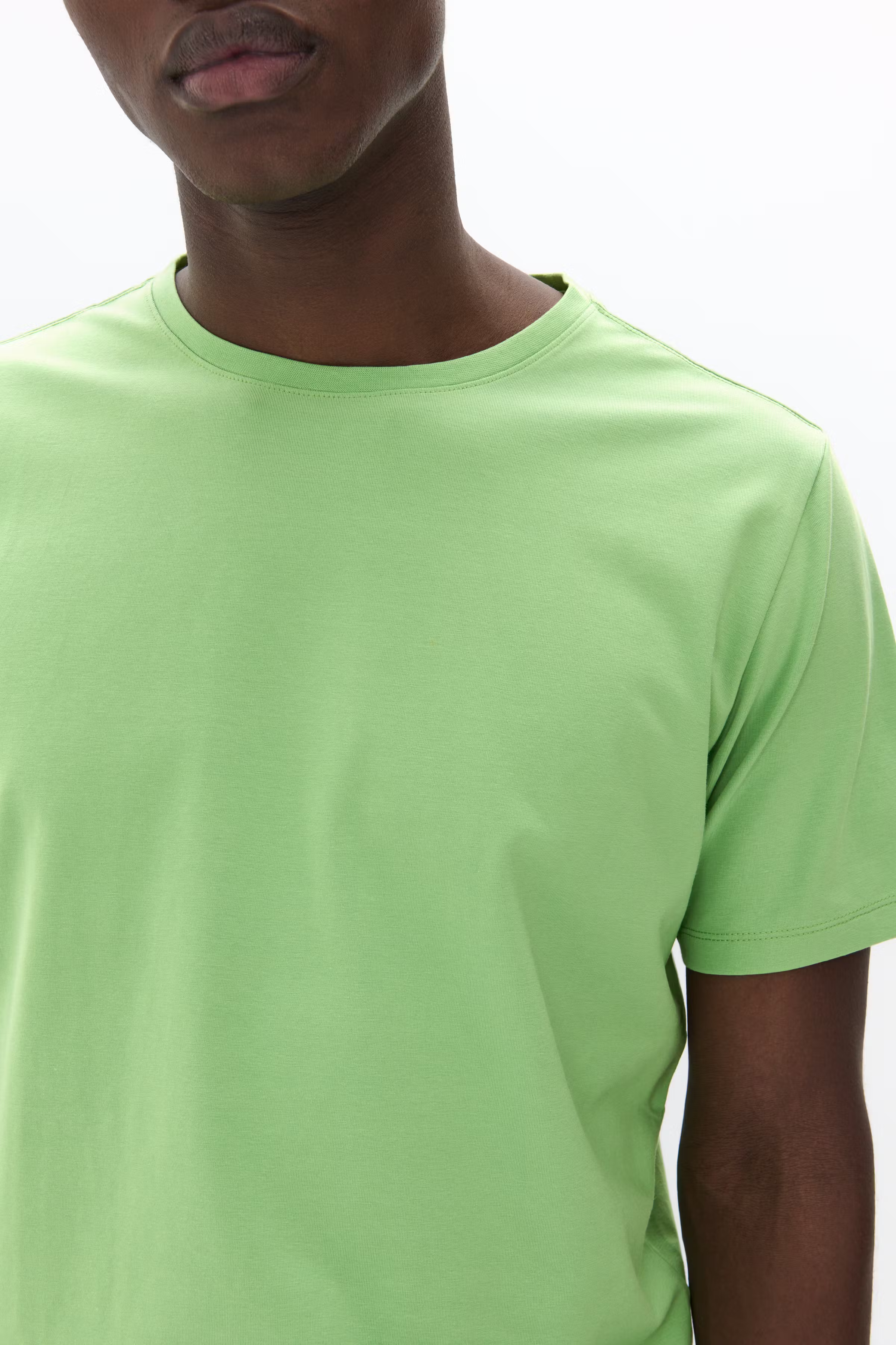 Jermalink T-shirt LOOKBOOK DETAIL 30200604-166324