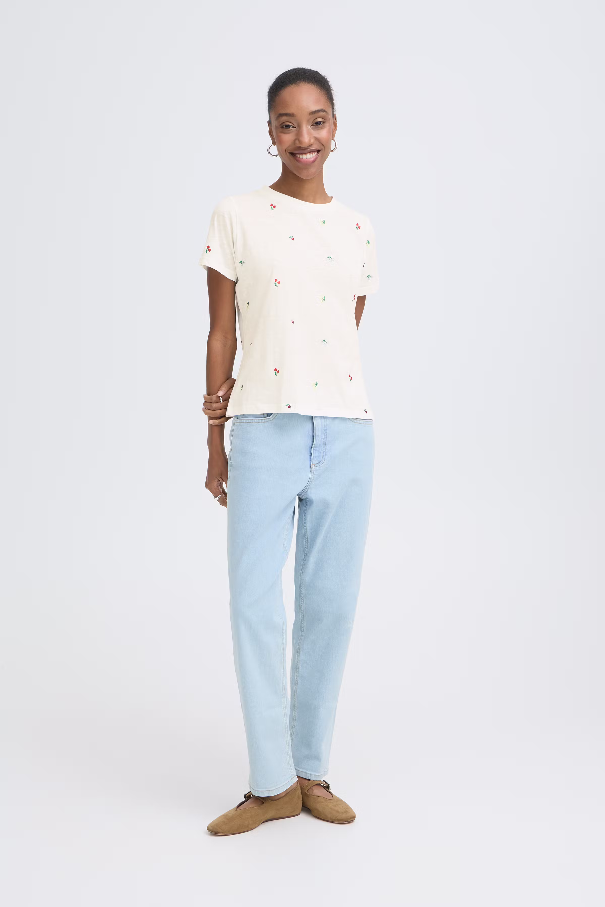 IHOLYA T-shirt LOOKBOOK FRONT 20125597-900005592