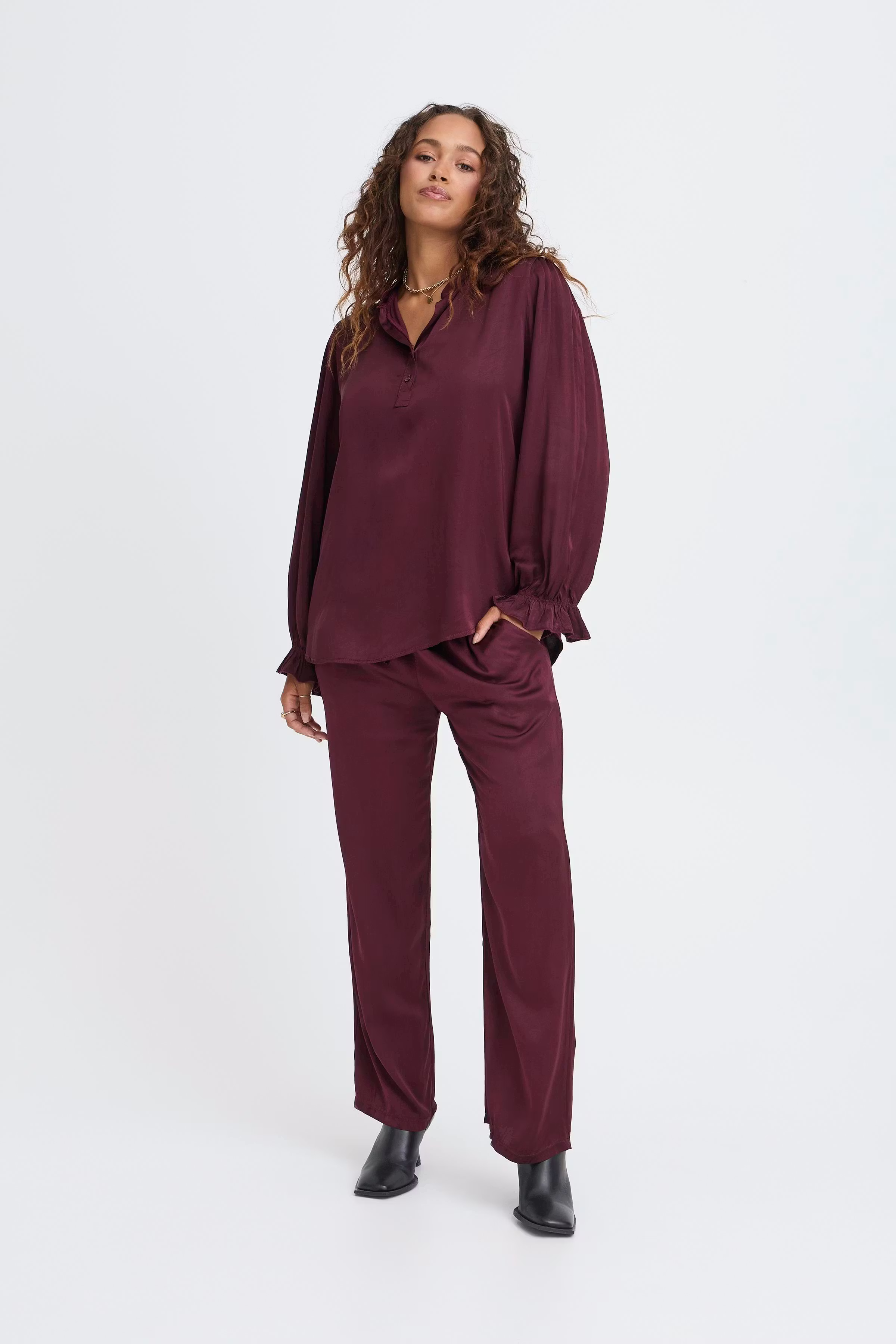 SBOLIVIA Bluse LOOKBOOK FRONT 22101102-191724