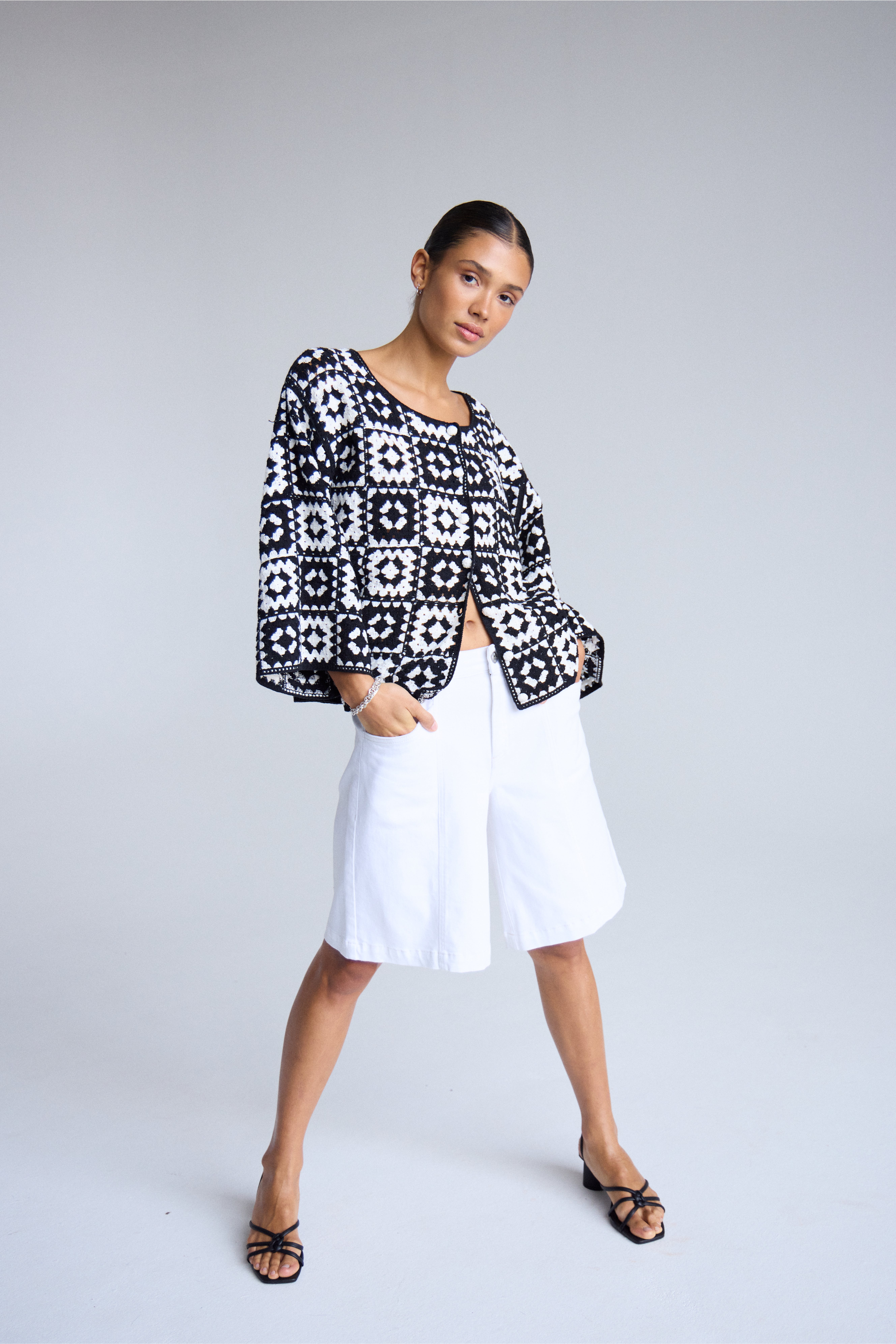 IHBANDIE Cardigan LOCATION NONE 20123426-204206