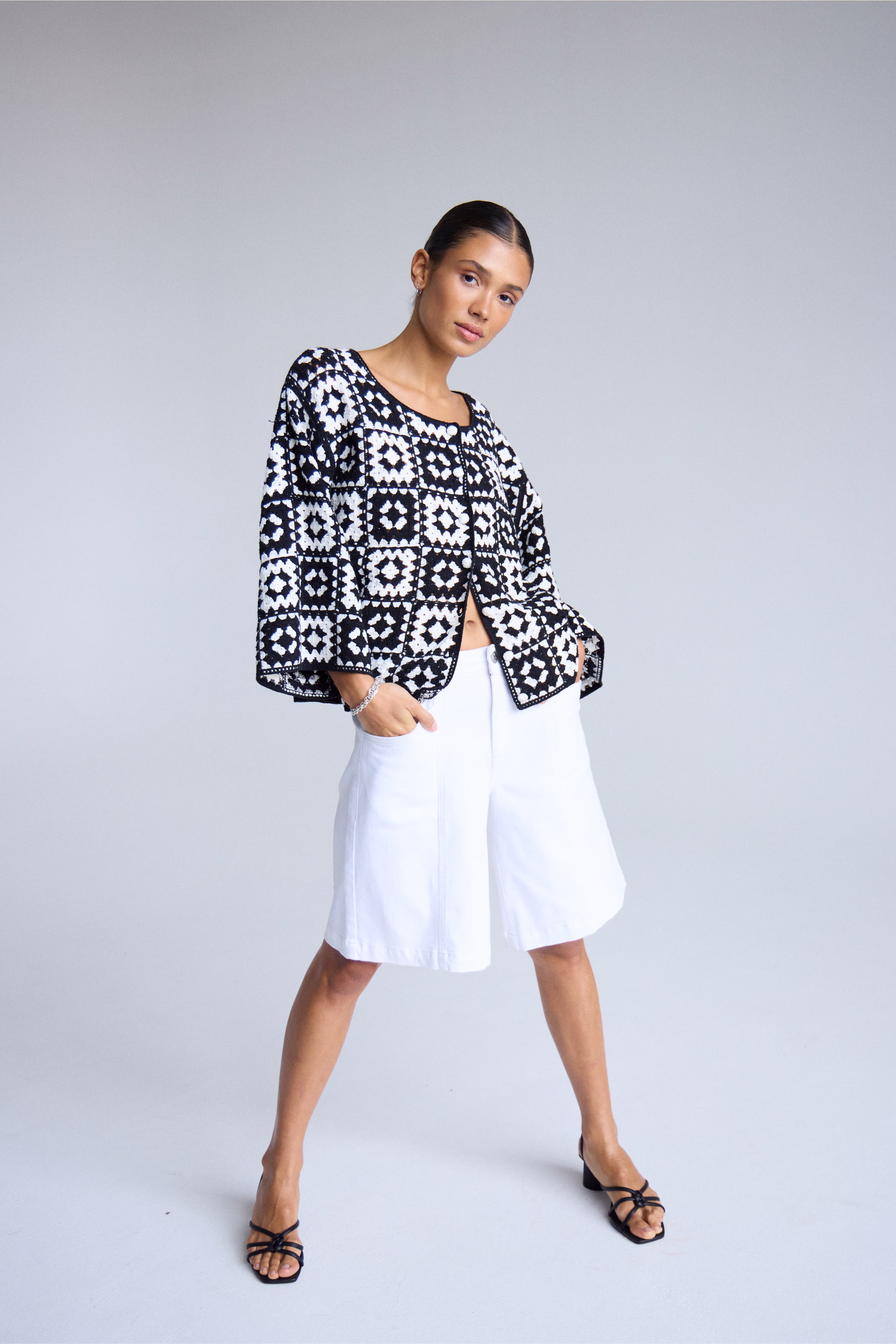 IHBANDIE Cardigan LOCATION NONE 20123426-204206