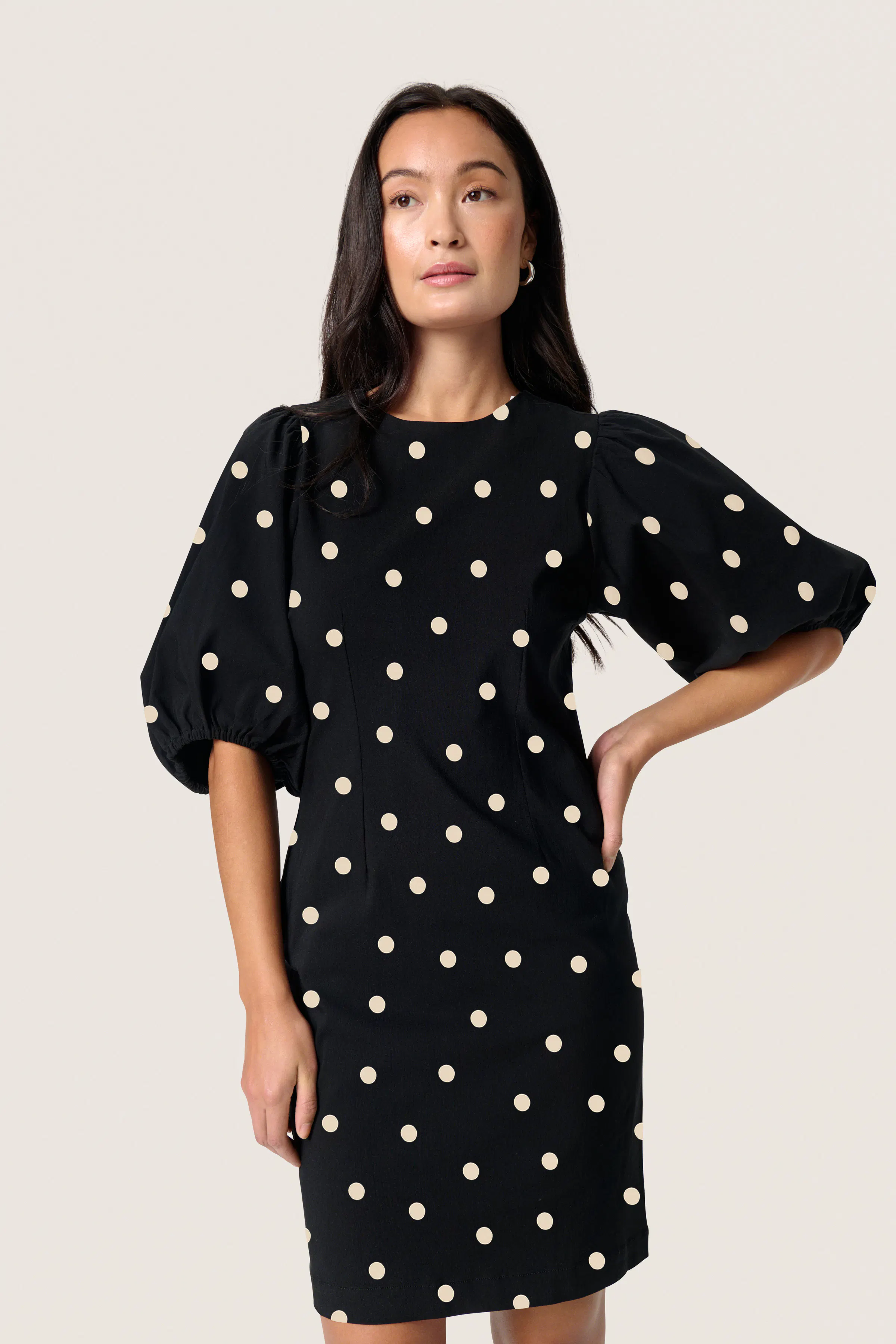 SLZazu Dress LOOKBOOK FRONT 30408464-304858