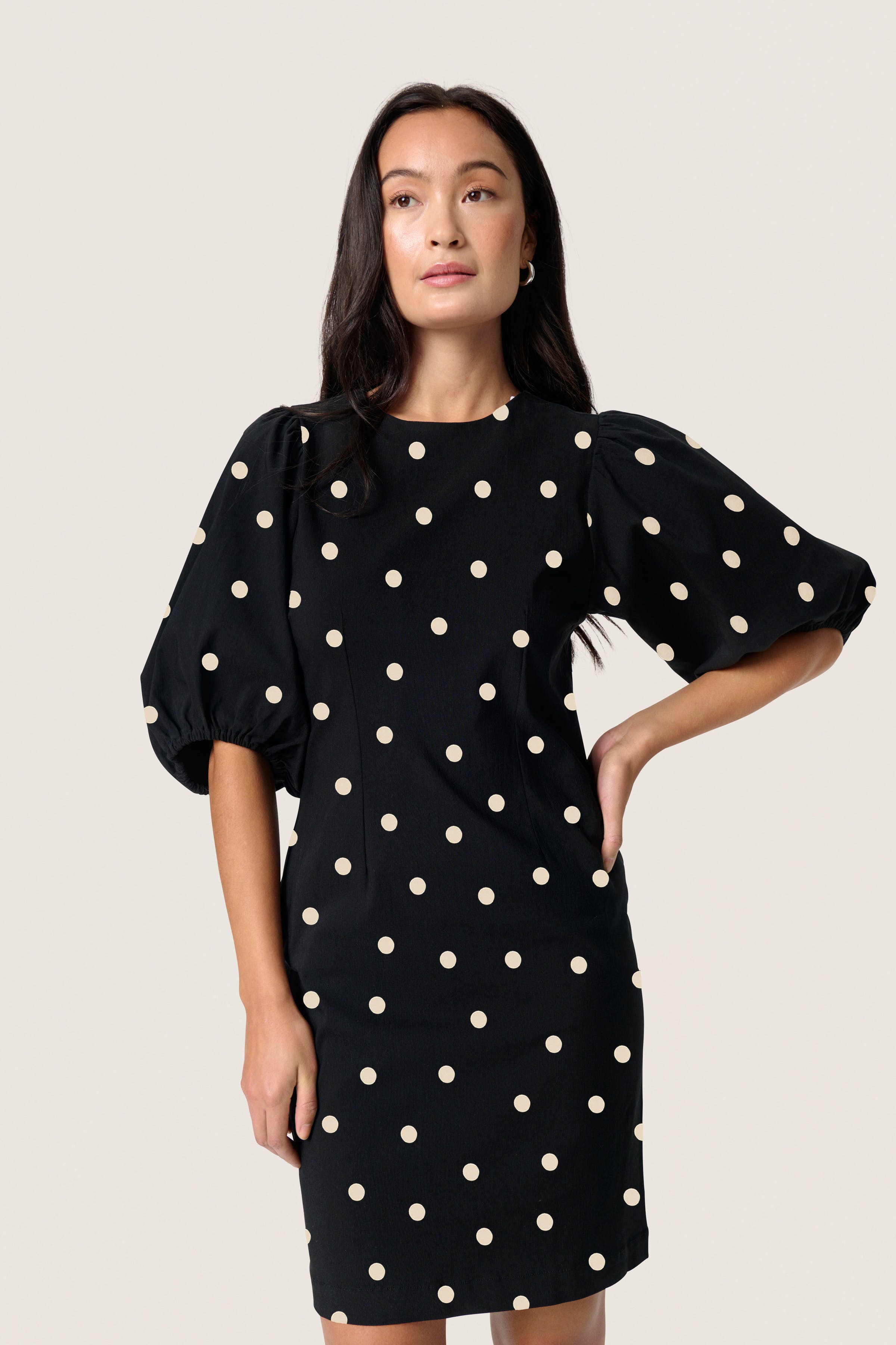 SLZazu Dress LOOKBOOK FRONT 30408464-304858