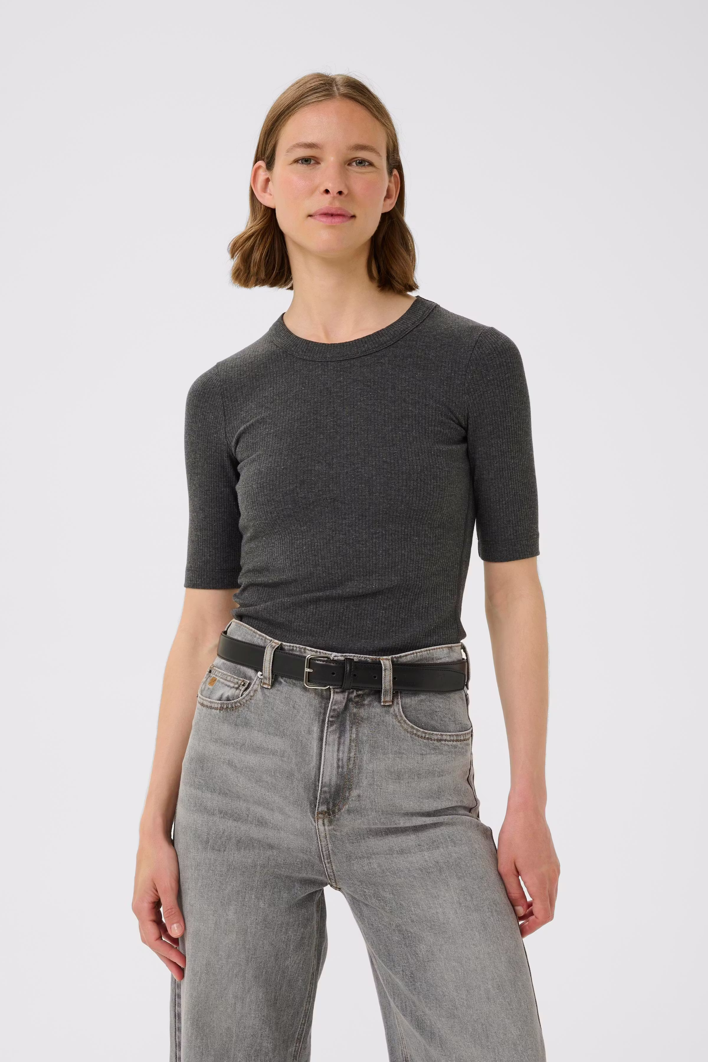 DagnaIW Melange T-shirt LOOKBOOK FRONT 30106864-300596