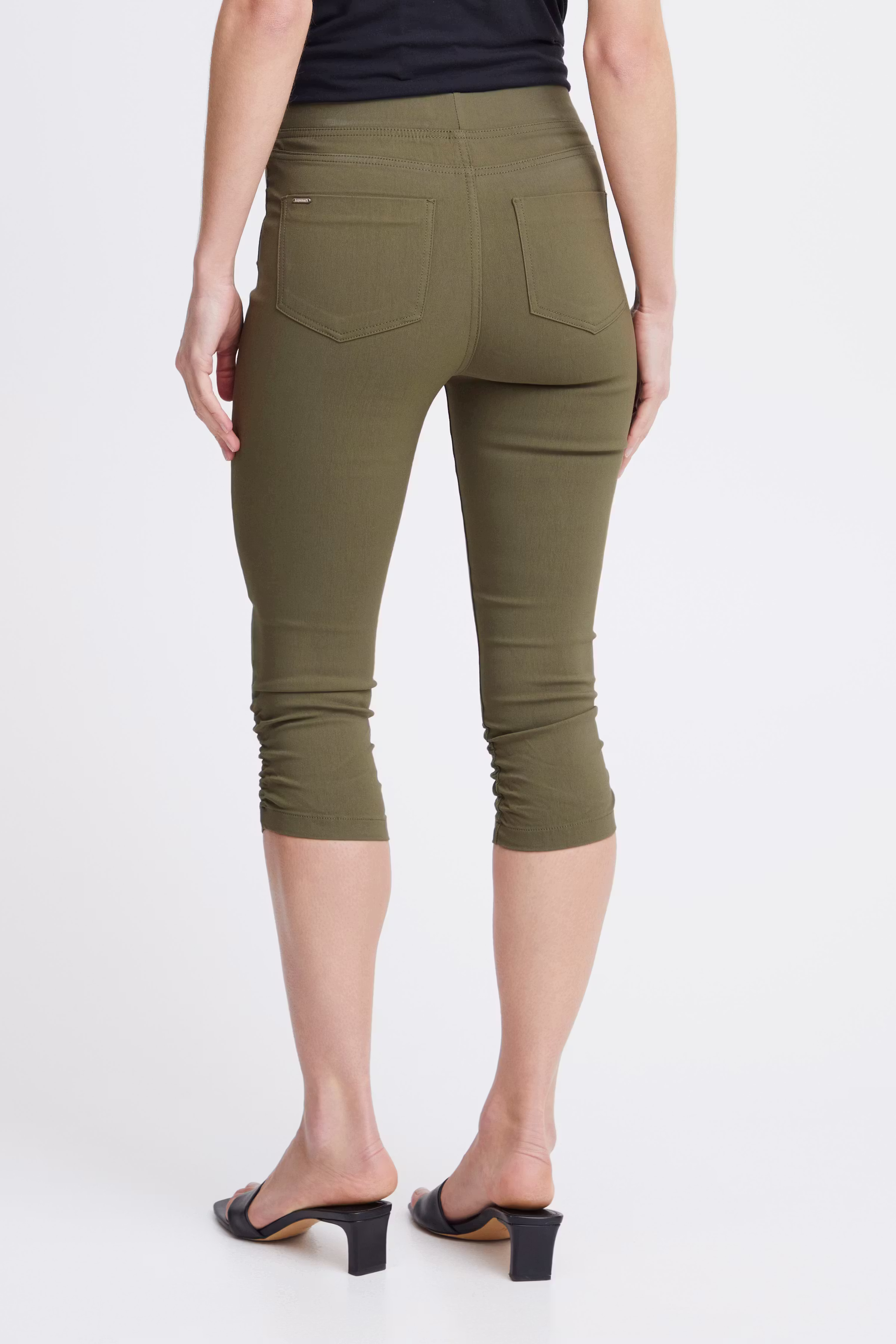 BYKEIRA Capri bukser LOOKBOOK BACK 20805611-190510