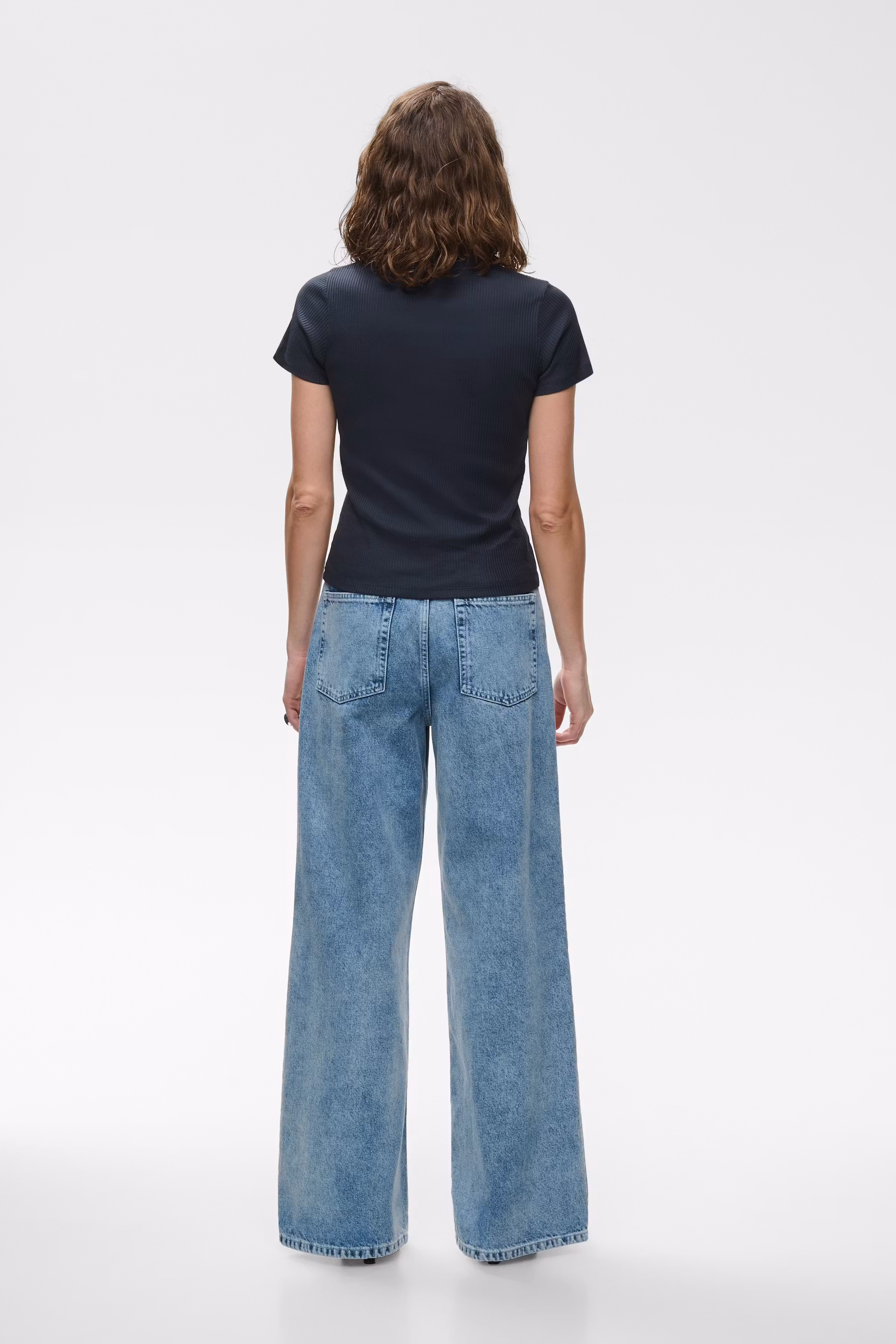 IOFeliciana T-shirt LOOKBOOK BACK 30600084-BL862