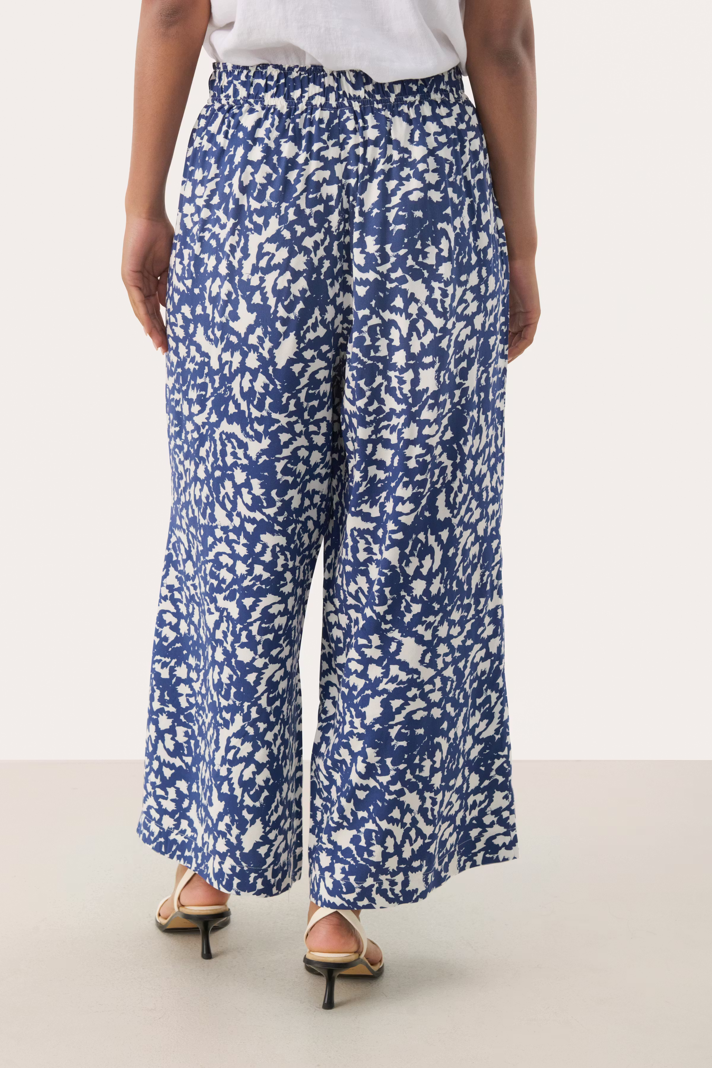 AlfiPW Hose LOOKBOOK BACK 30308708-303804