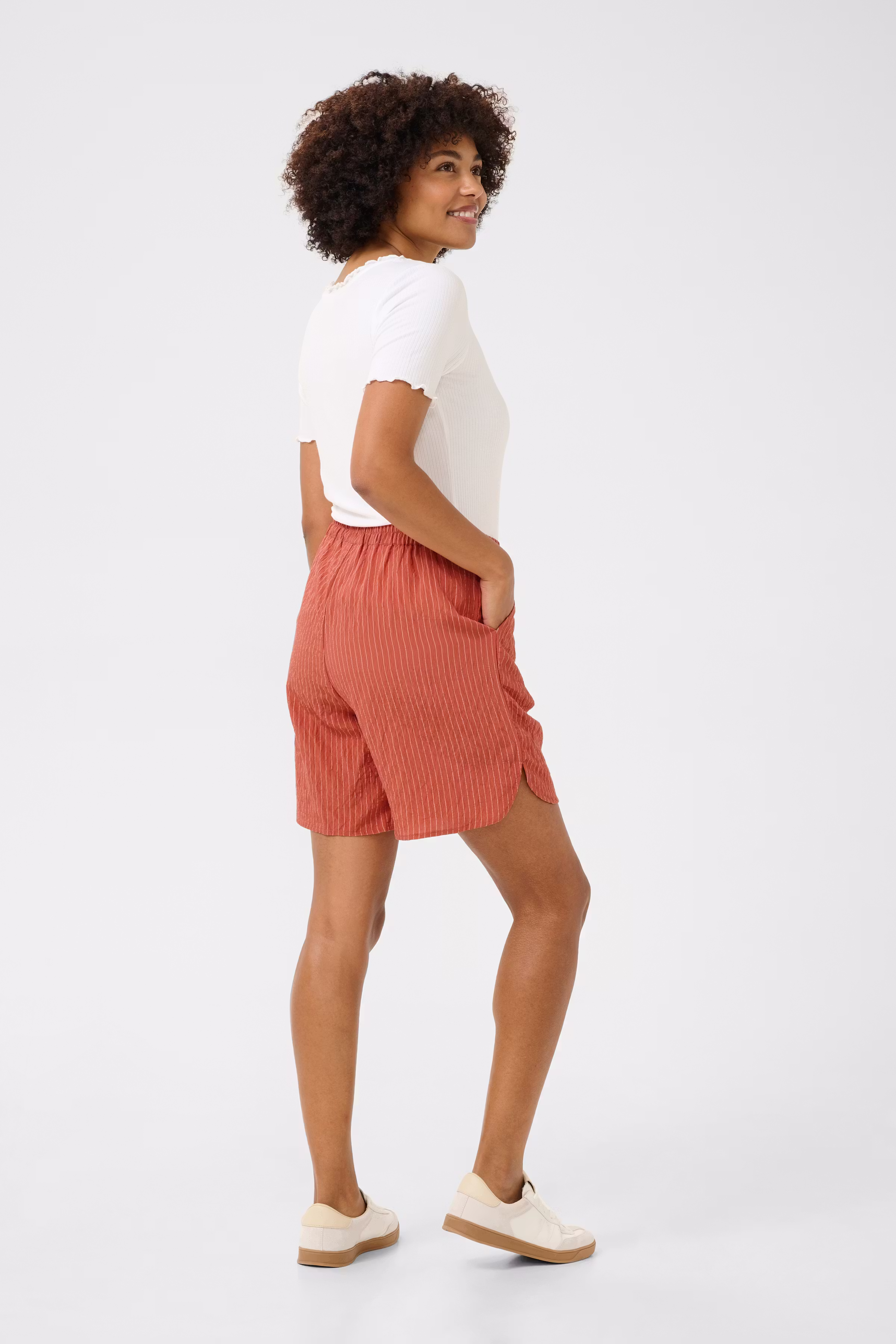 CRCelia Shorts LOOKBOOK BACK 10613618-107567