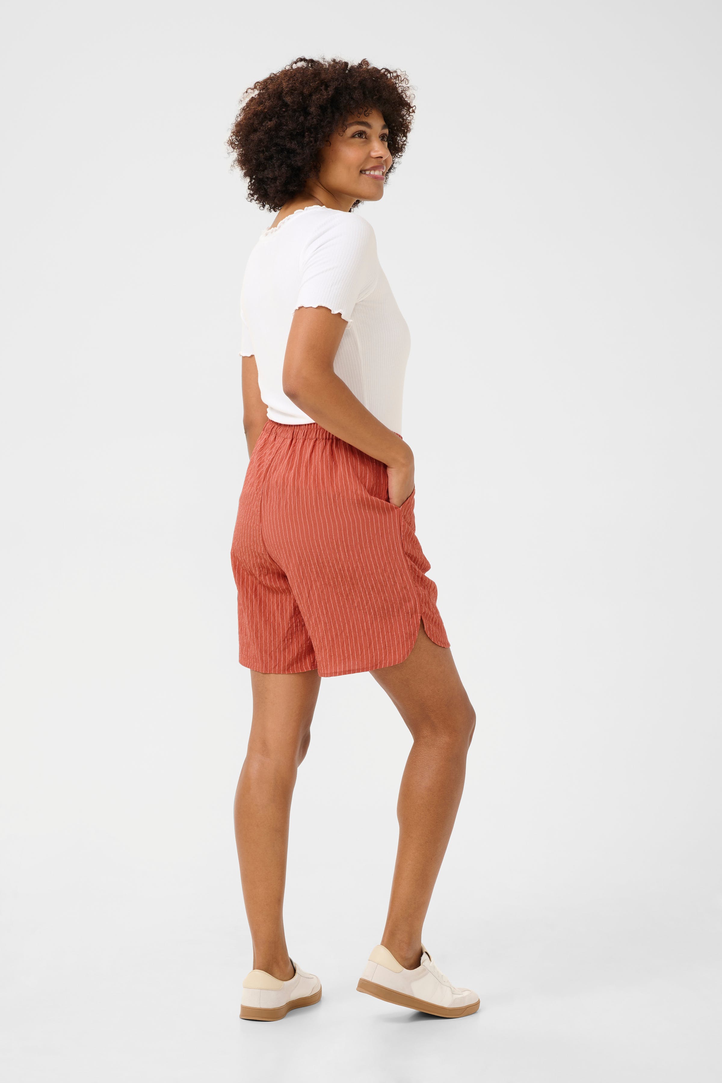 CRCelia Shorts LOOKBOOK BACK 10613618-107567