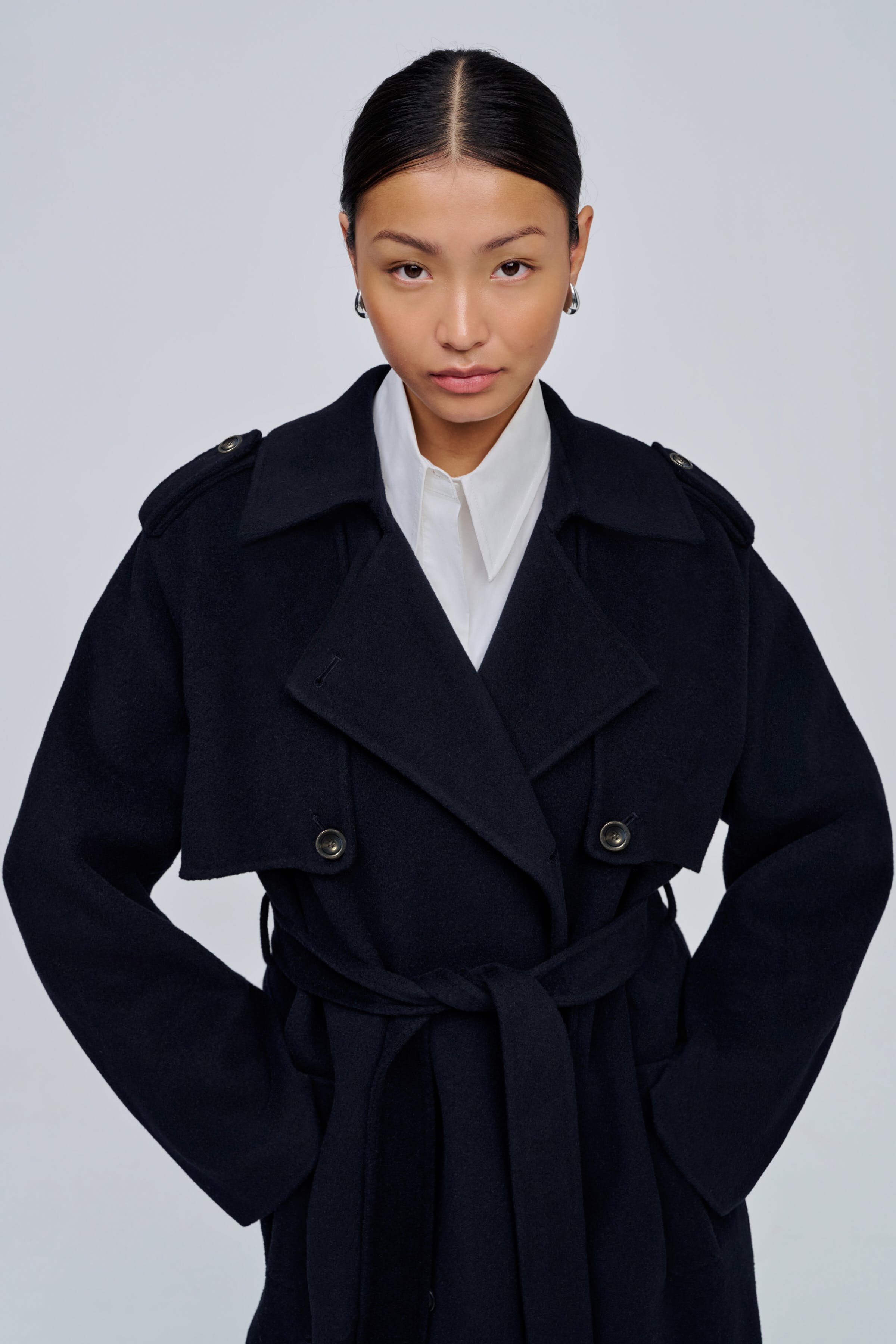 IOCamerona Coat LOOKBOOK FRONT 30600087-BL900