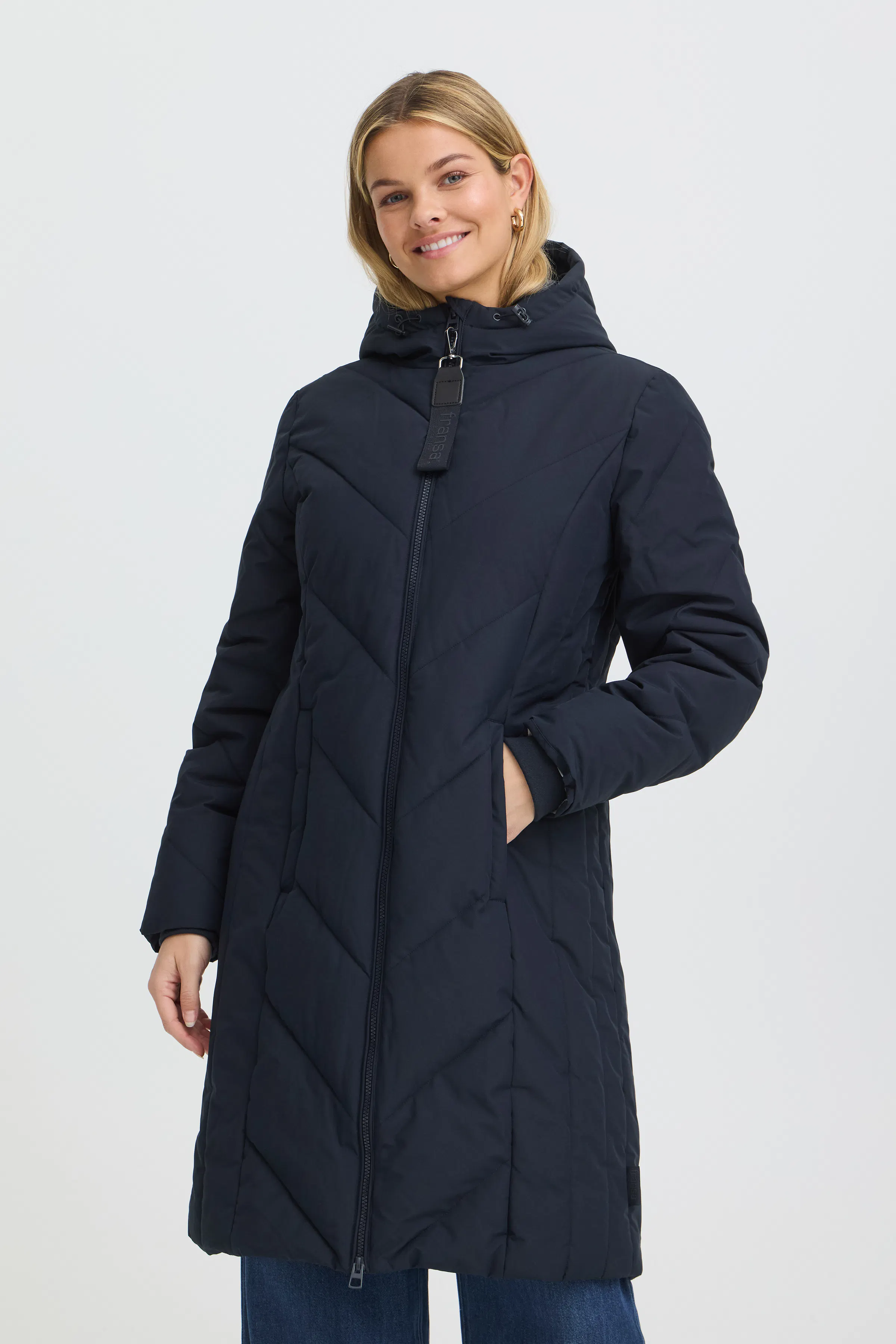 FRMAISE Outerwear LOOKBOOK FRONT 20617840-194011