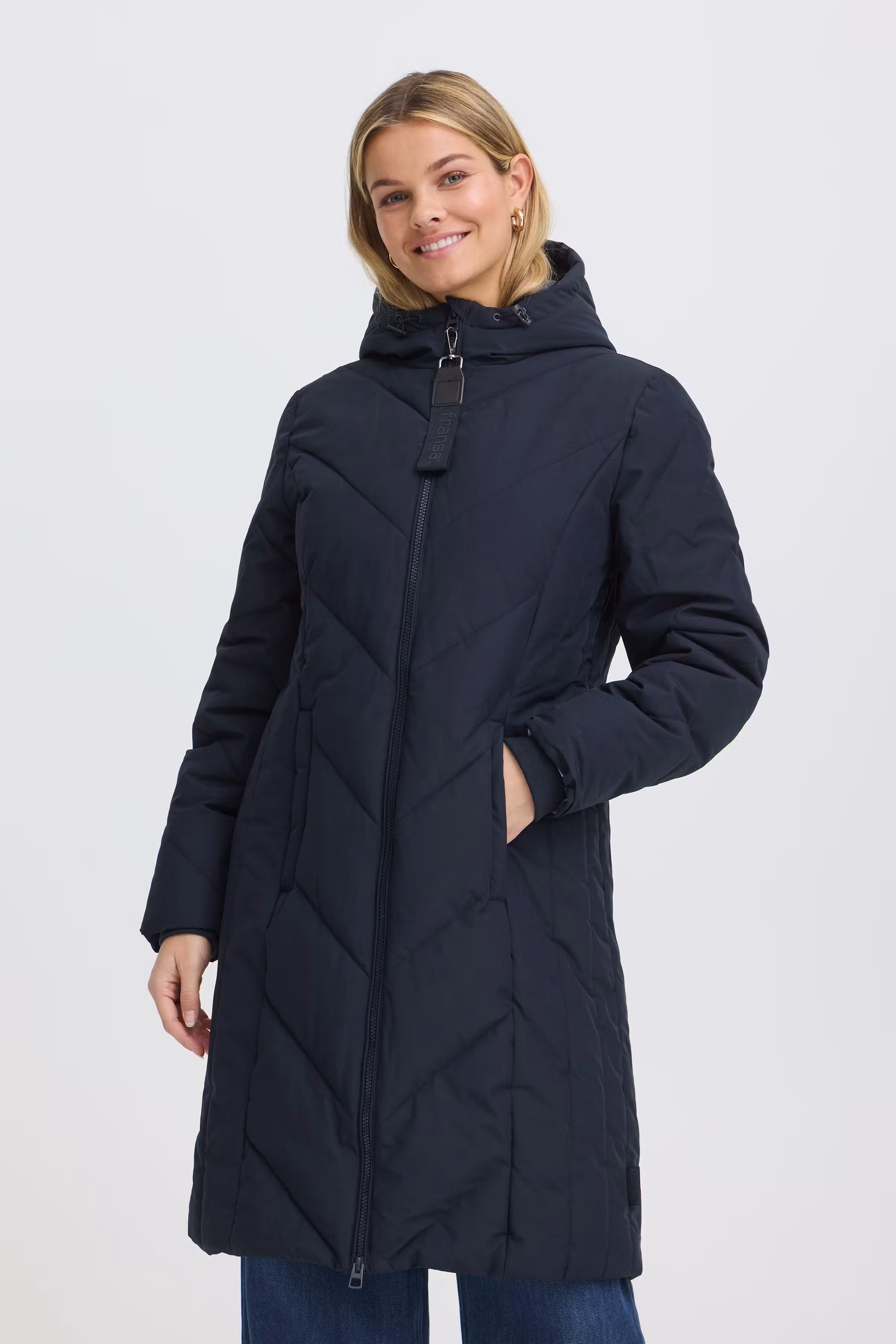 FRMAISE Outerwear LOOKBOOK FRONT 20617840-194011