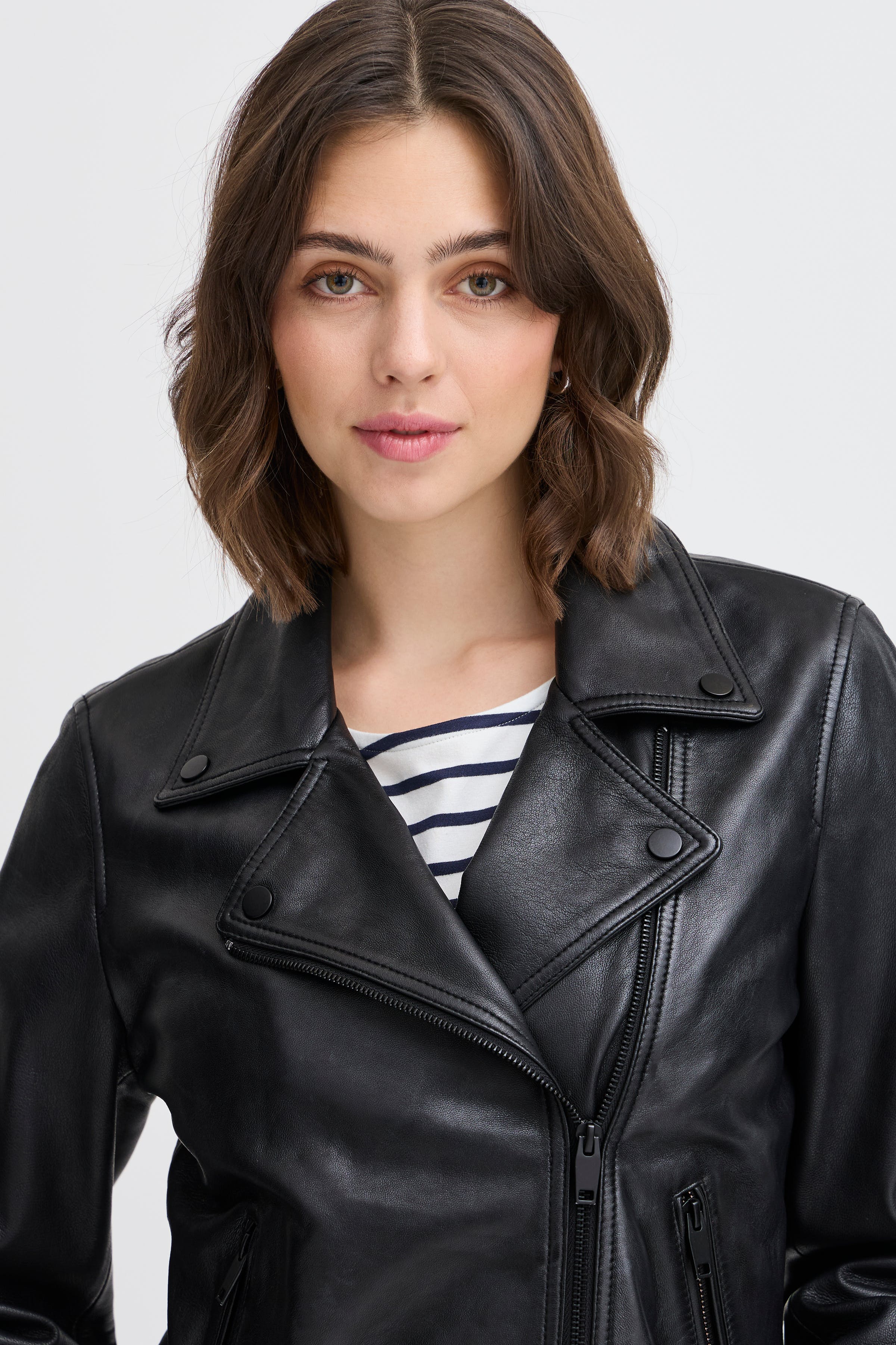 FRRAVA Jacka LOOKBOOK DETAIL 20614864-200113