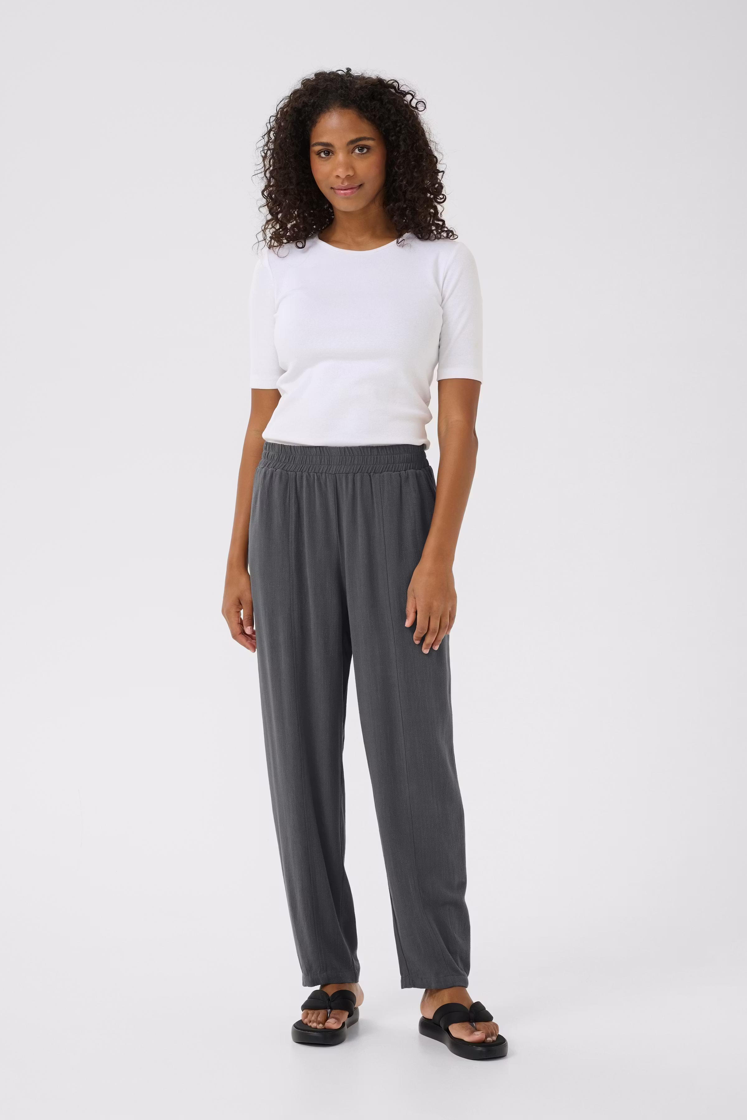 KAliny Linen Trousers LOOKBOOK FRONT 10510076-108640