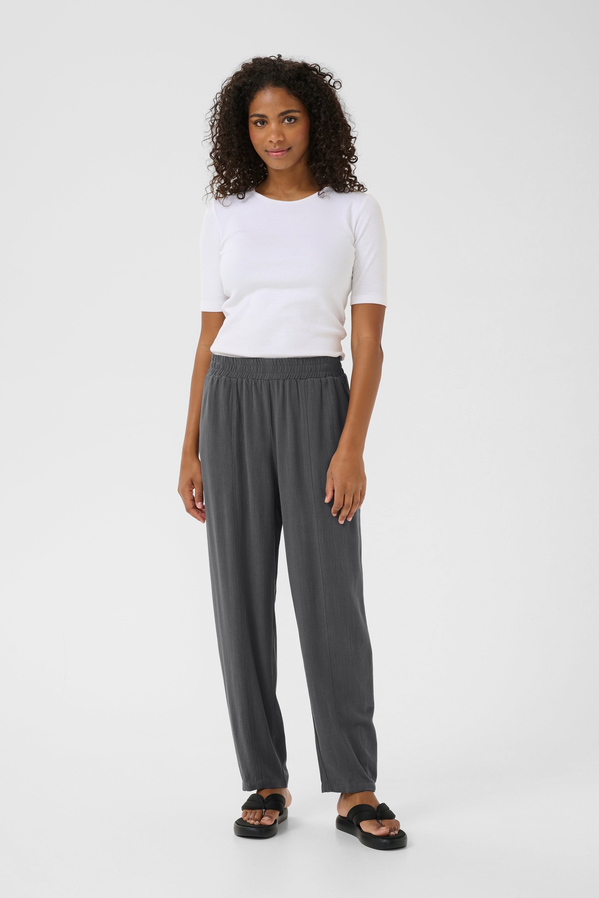 KAliny Hose aus Leinen LOOKBOOK FRONT 10510076-108640