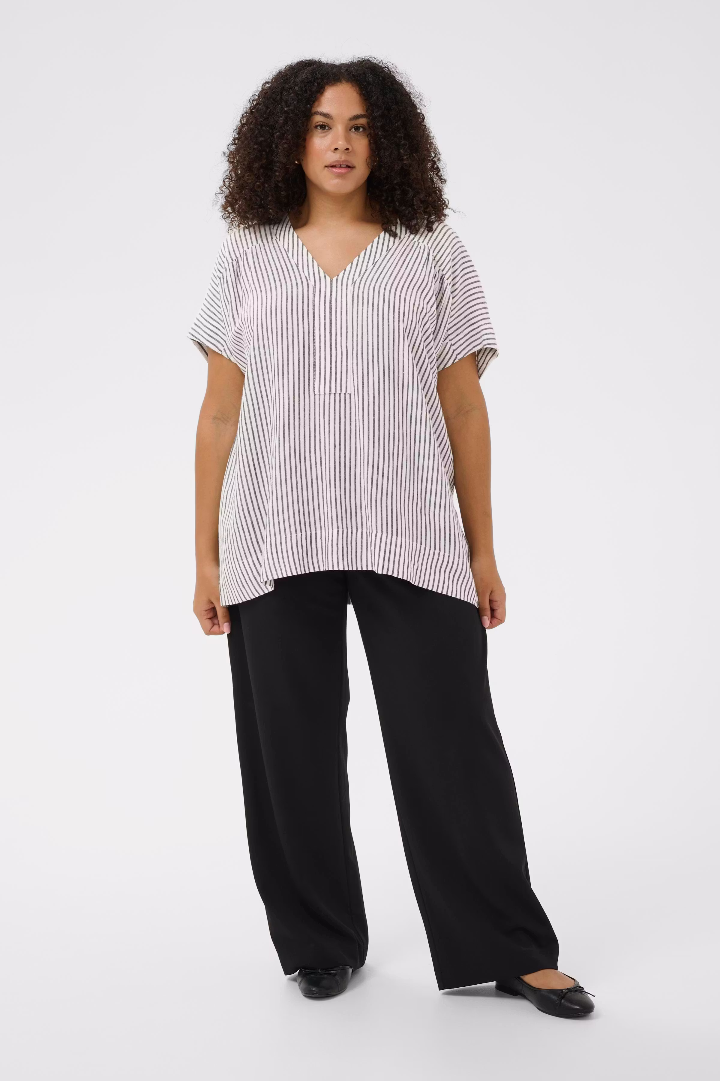 KCmille Blouse LOOKBOOK FRONT 10583097-105465