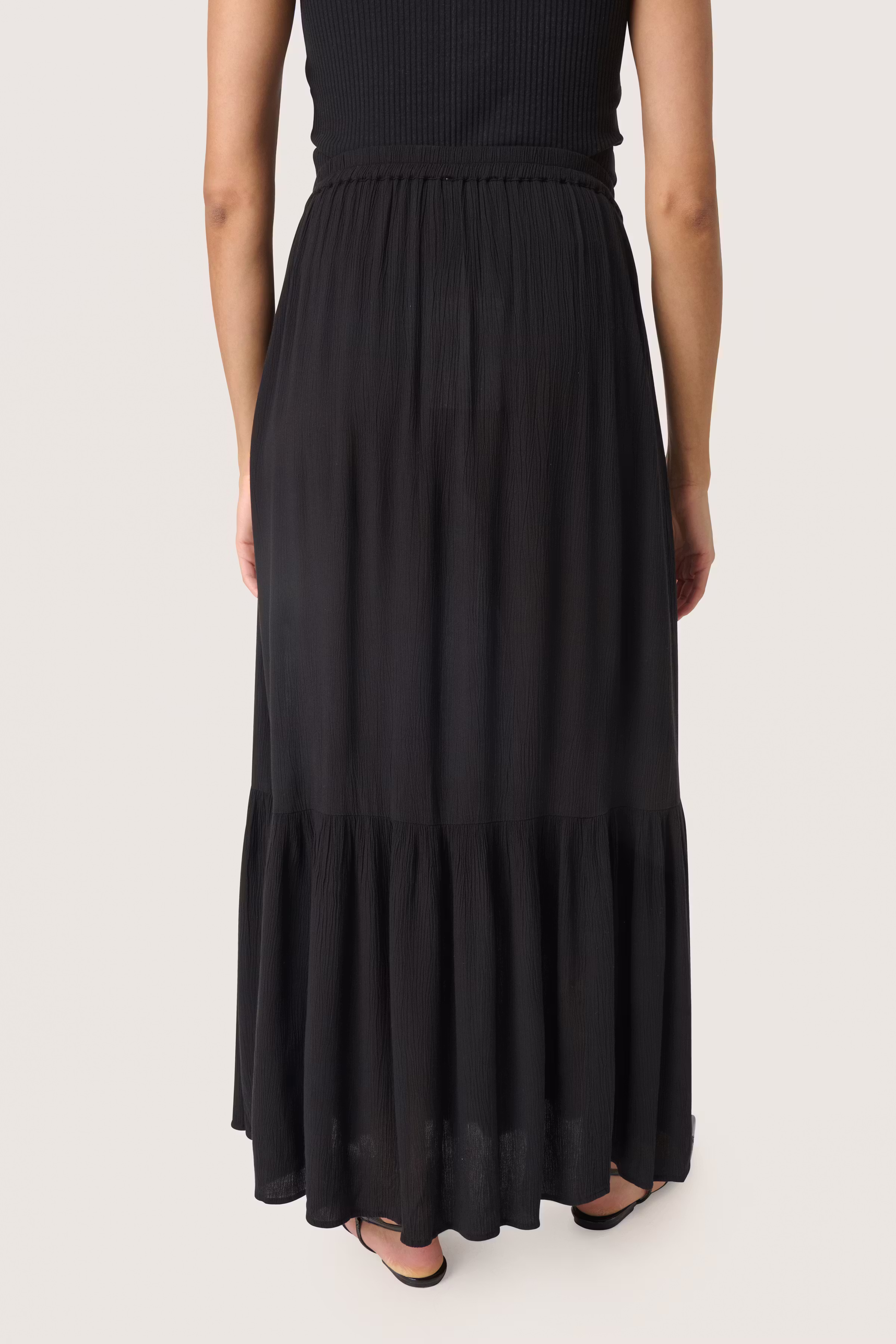 SLElonor Skirt LOOKBOOK BACK 30408208-194008