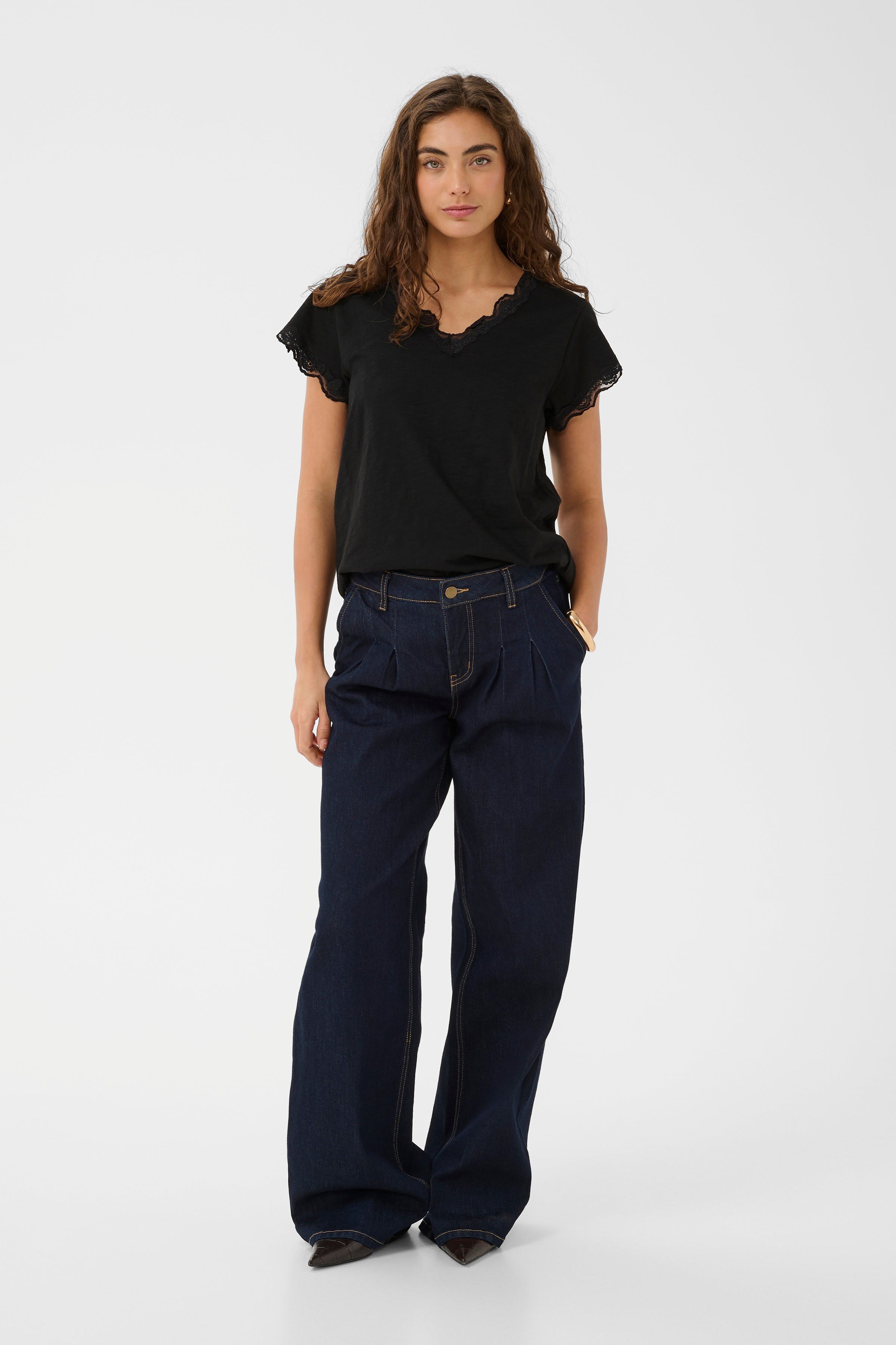 CUbiana T-shirt LOOKBOOK FRONT 50111510-500012
